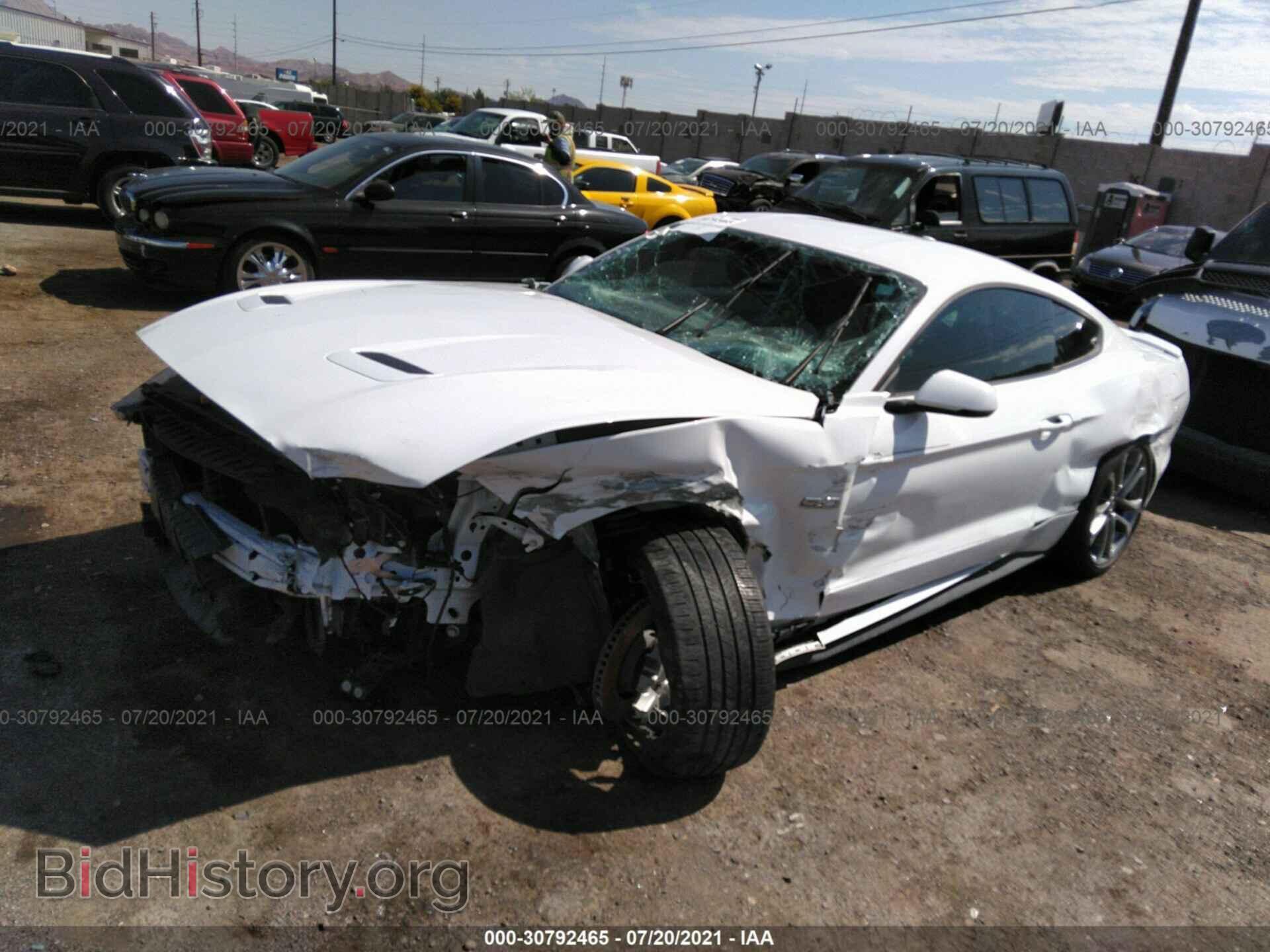 2018 FORD MUSTANG - VIN: 1FA6P8CF9J5118949 - Photo 2