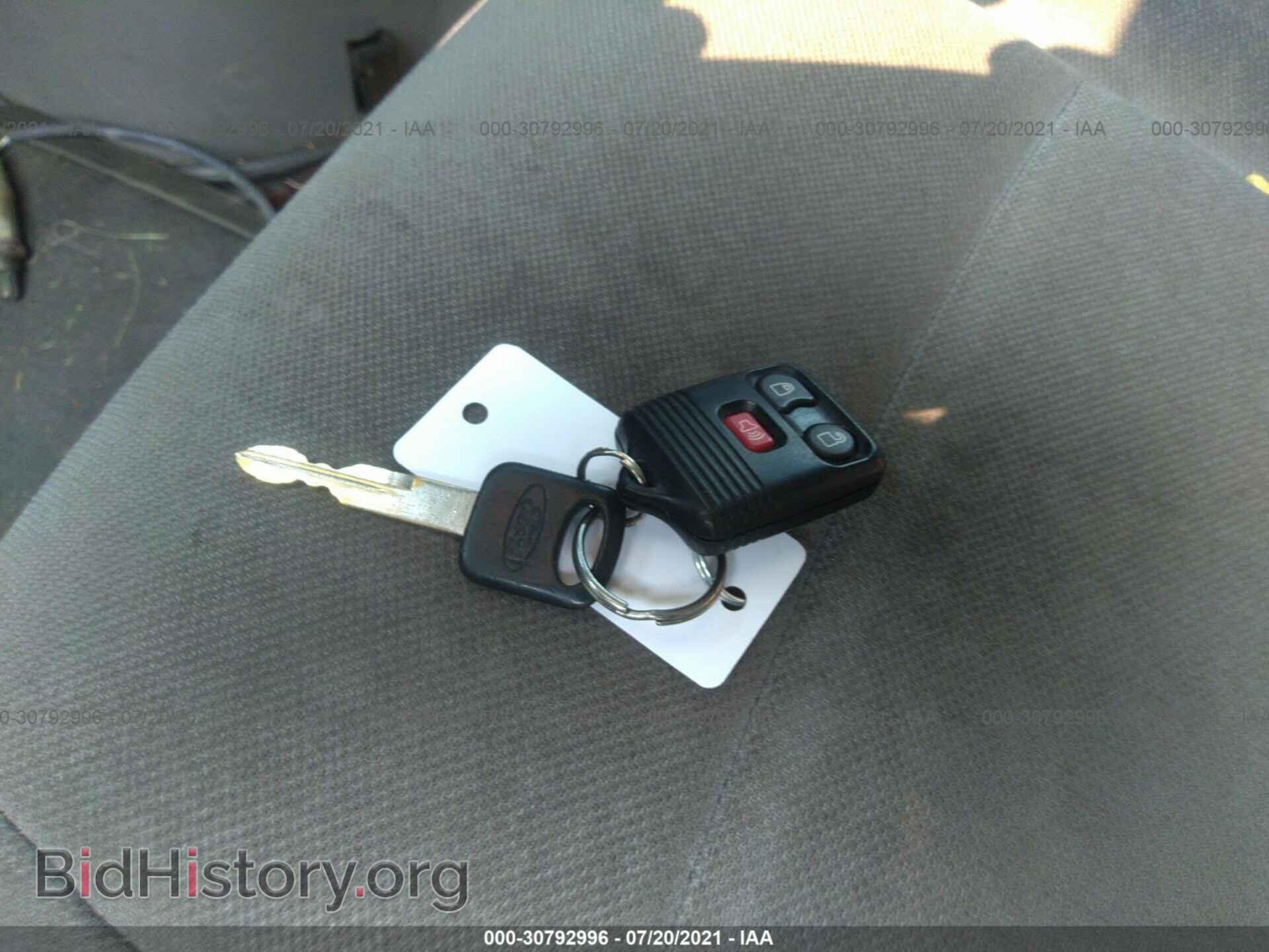 2013 FORD ECONOLINE CARGO VAN - VIN: 1FTNE1EW3DDA01233 - Фото 11