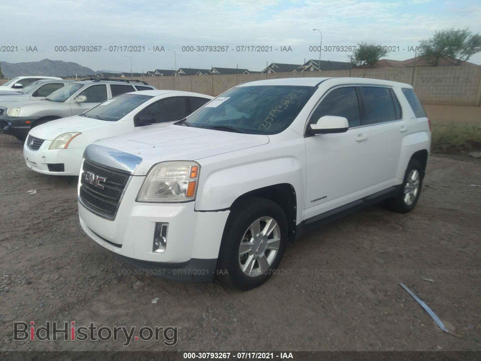 2010 GMC TERRAIN - VIN: 2CTALBEW2A6231550 - Photo 2