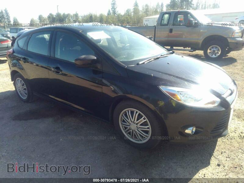 2012 Ford FOCUS SE (VIN 1FAHP3K20CL237594) — фото 1 из 12, IAAI, повреждение: задняя часть