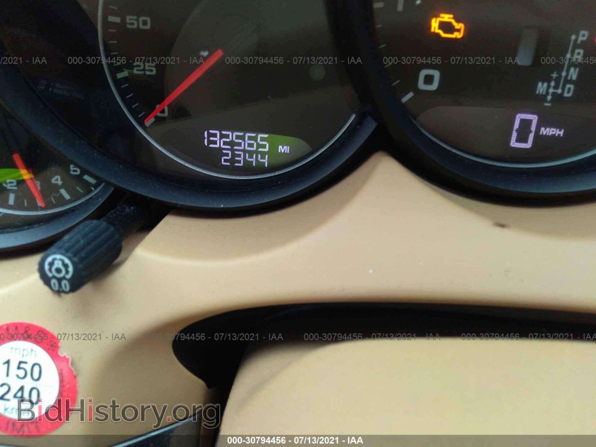 2011 PORSCHE CAYENNE - VIN: WP1AA2A26BLA06771 - Фото 7