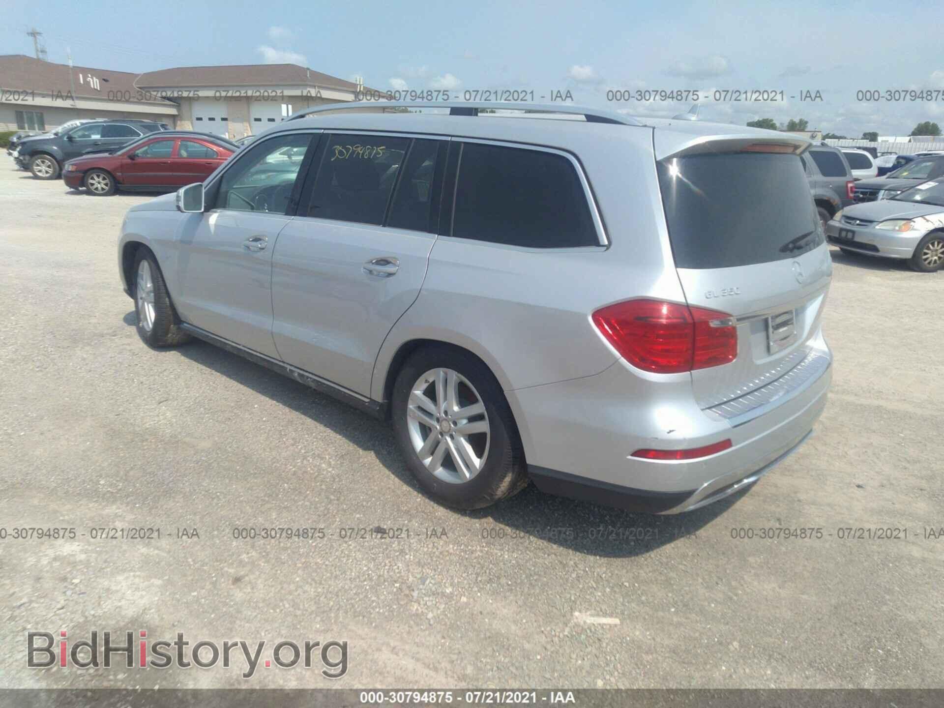 2015 MERCEDES-BENZ GL-CLASS - VIN: 4JGDF2EE6FA511369 - Фото 3