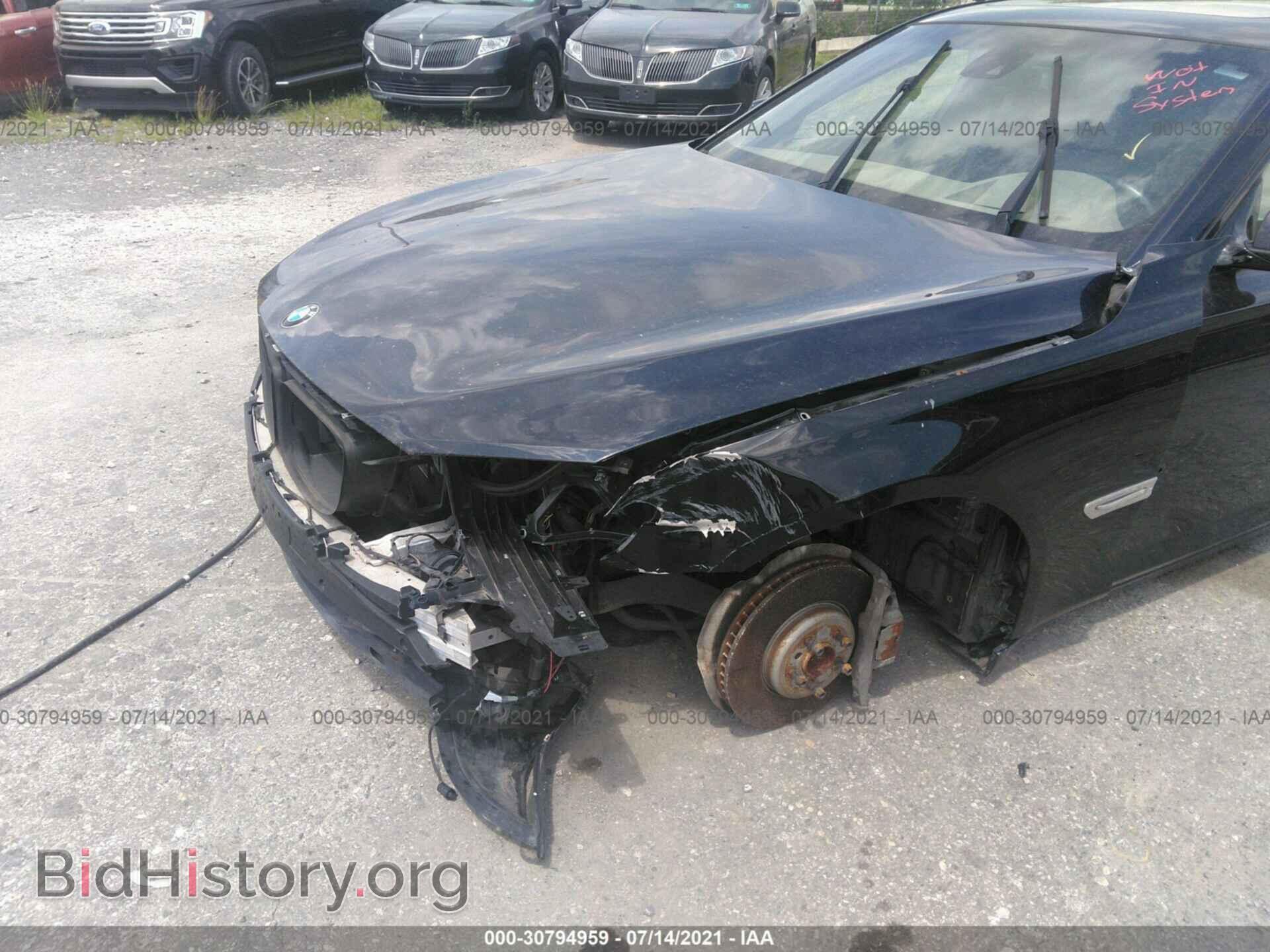 2012 BMW 7 SERIES - VIN: WBAKB8C56CC852409 - Фото 6