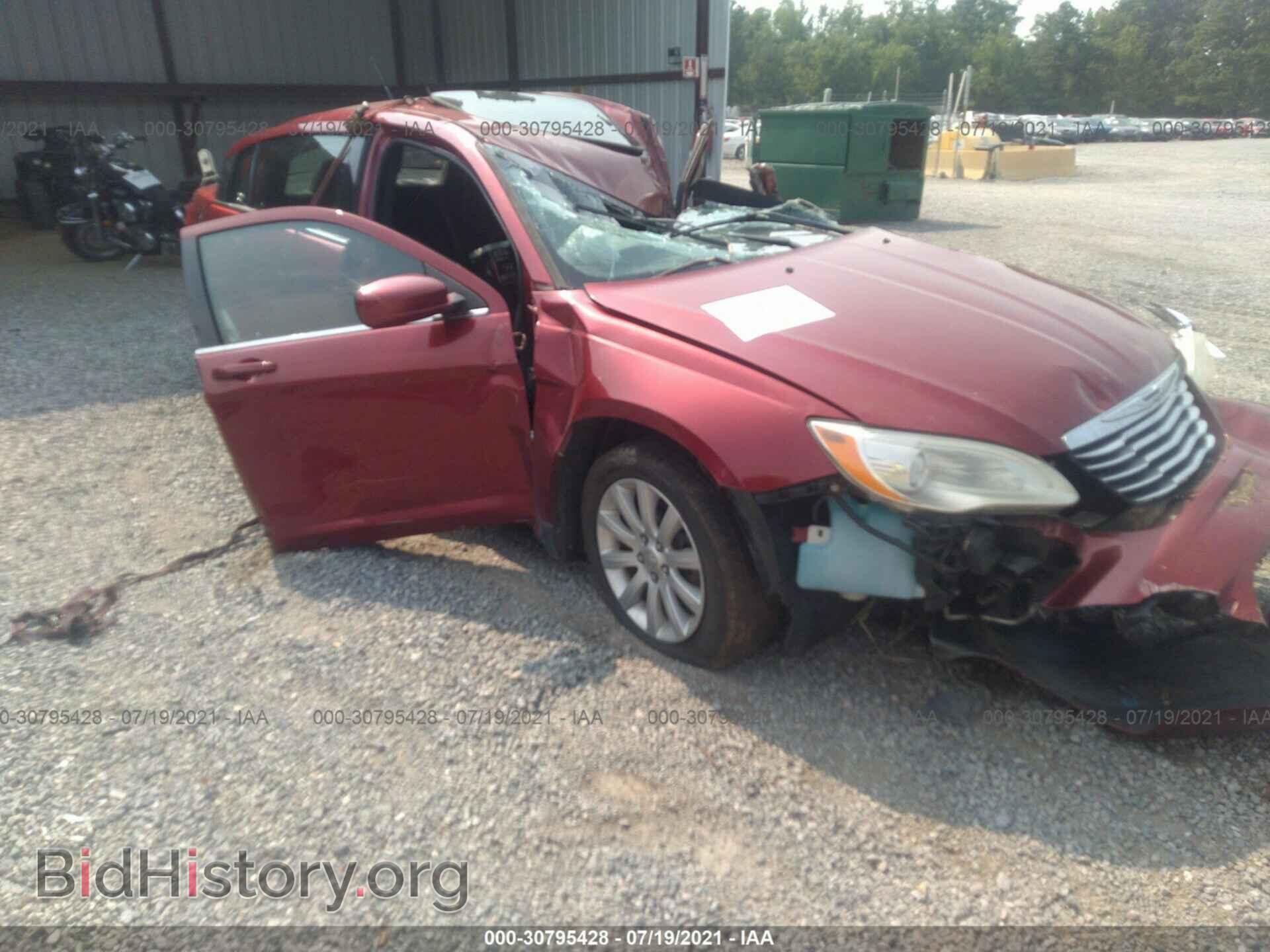 Фотография 1C3BC1FG2BN504926 - CHRYSLER 200 2011