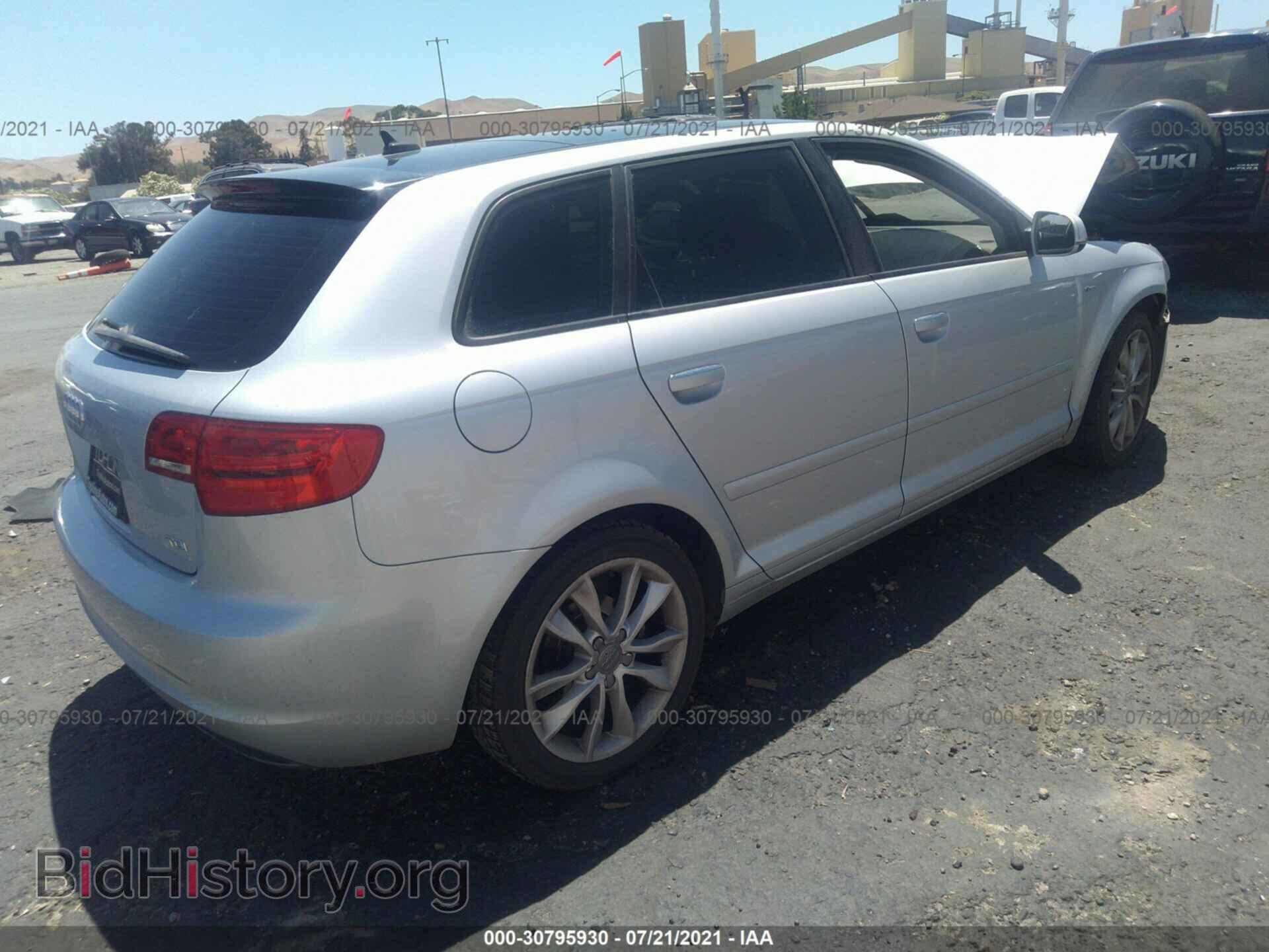 2012 AUDI A3 - VIN: WAUBJAFM2CA020154 - Фото 4