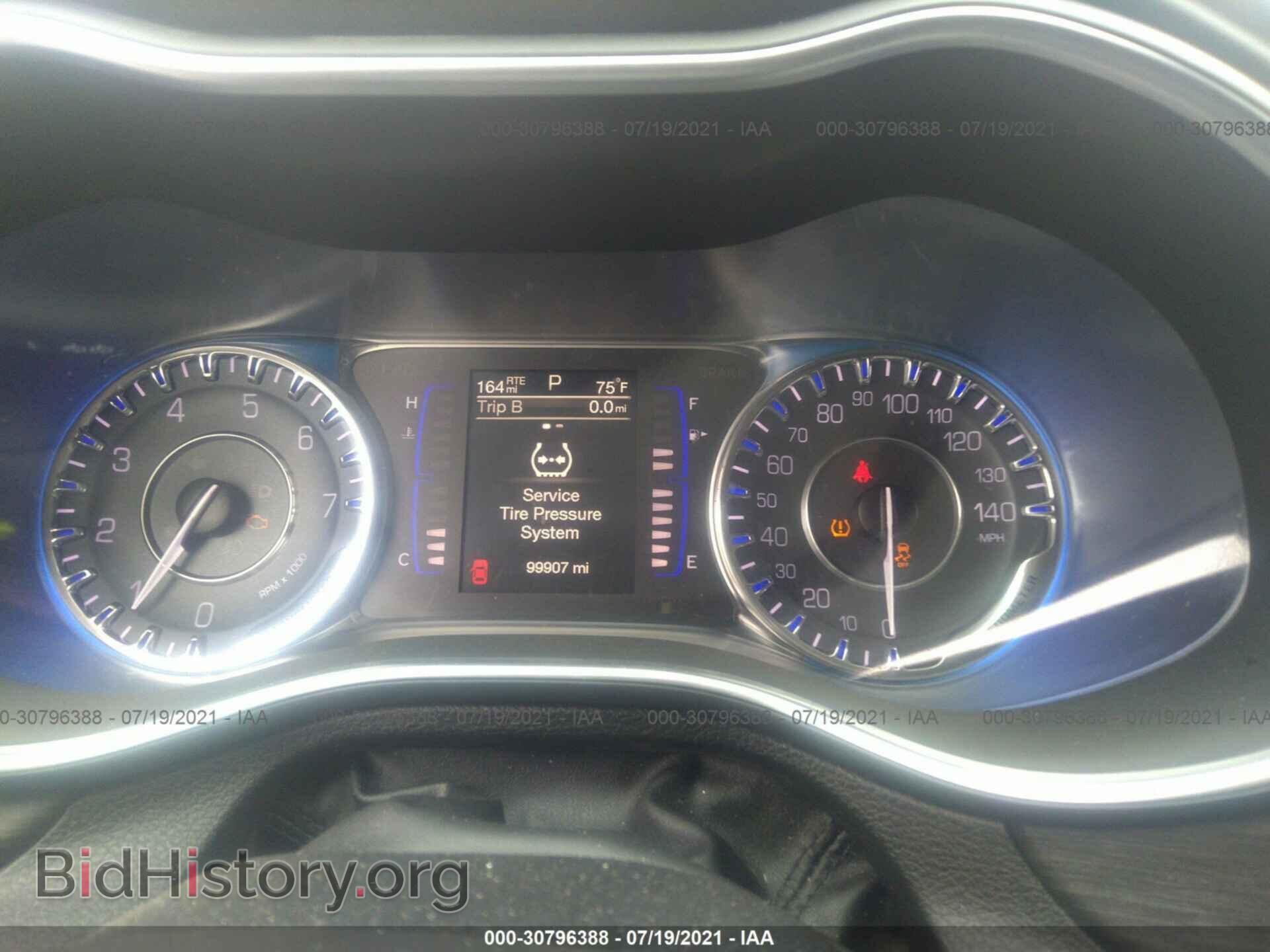 2016 CHRYSLER 200 - VIN: 1C3CCCFB3GN186214 - Фото 7