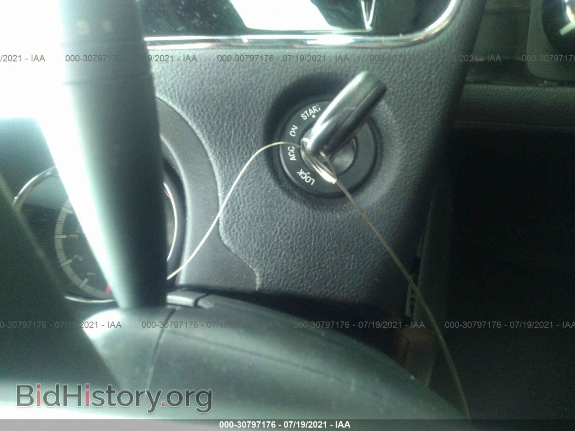 2012 CHRYSLER 200 - VIN: 1C3CCBCG9CN169910 - Фото 11