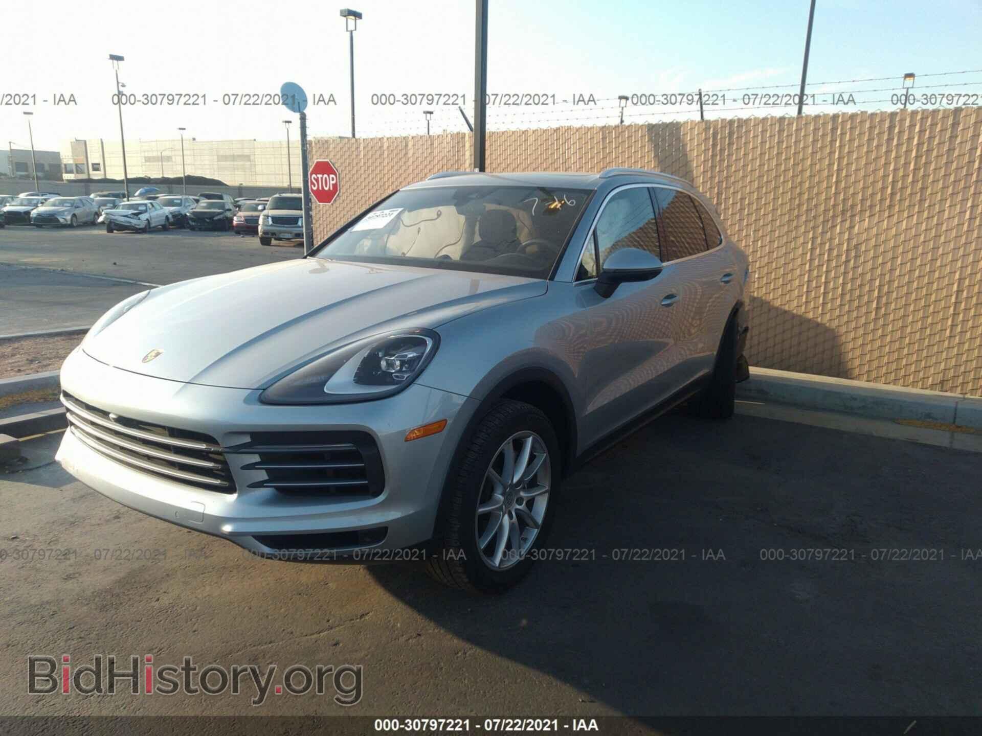 2020 PORSCHE CAYENNE - VIN: WP1AA2AY8LDA07615 - Фото 2