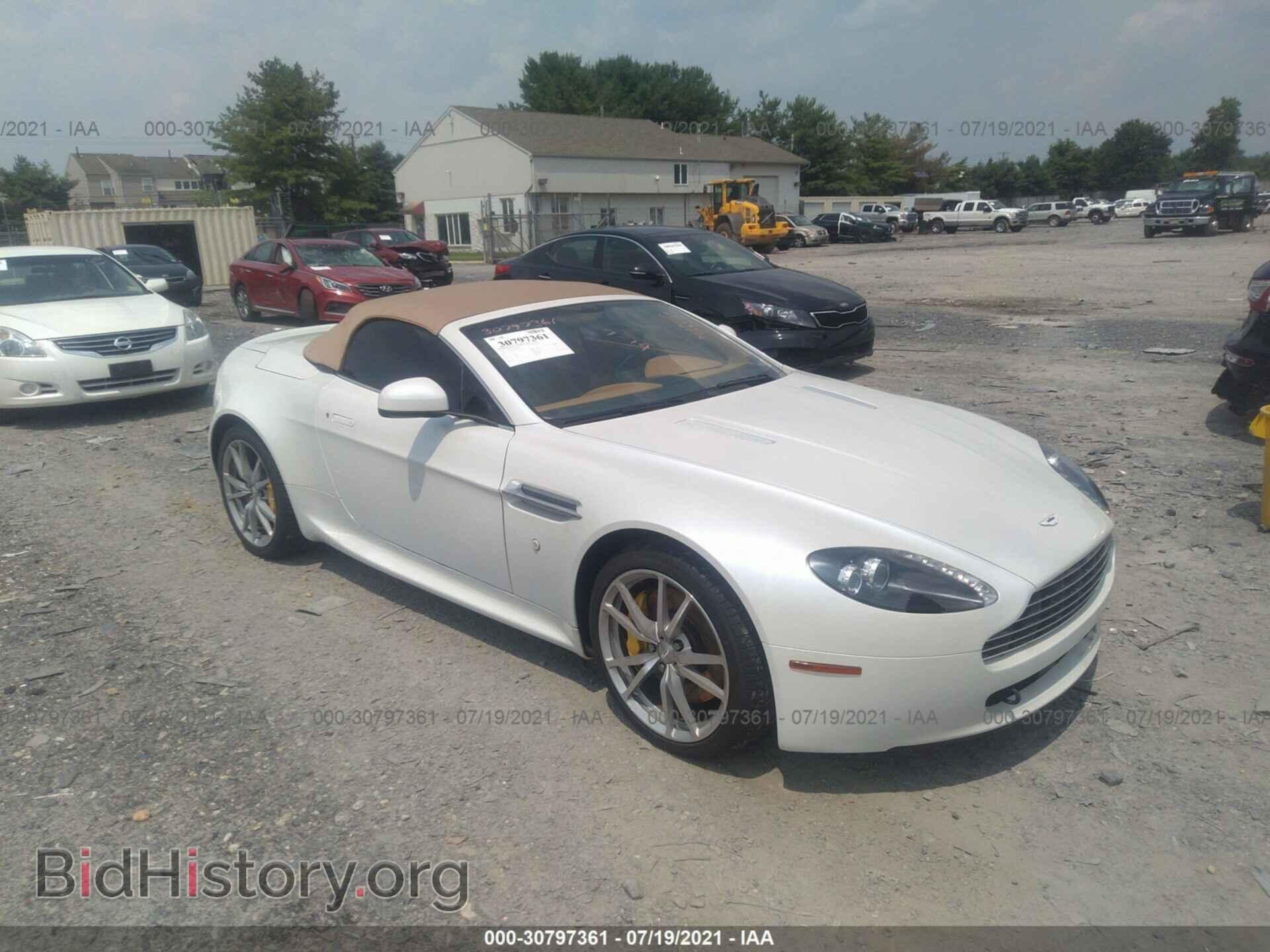Фотография SCFEFBBK4CGD16046 - ASTON MARTIN V8 VANTAGE 2012