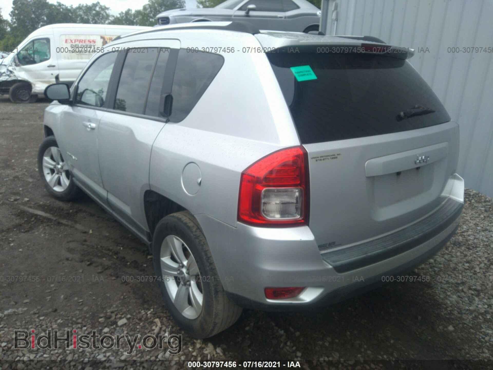 2011 JEEP COMPASS - VIN: 1J4NT1FA4BD151979 - Photo 3