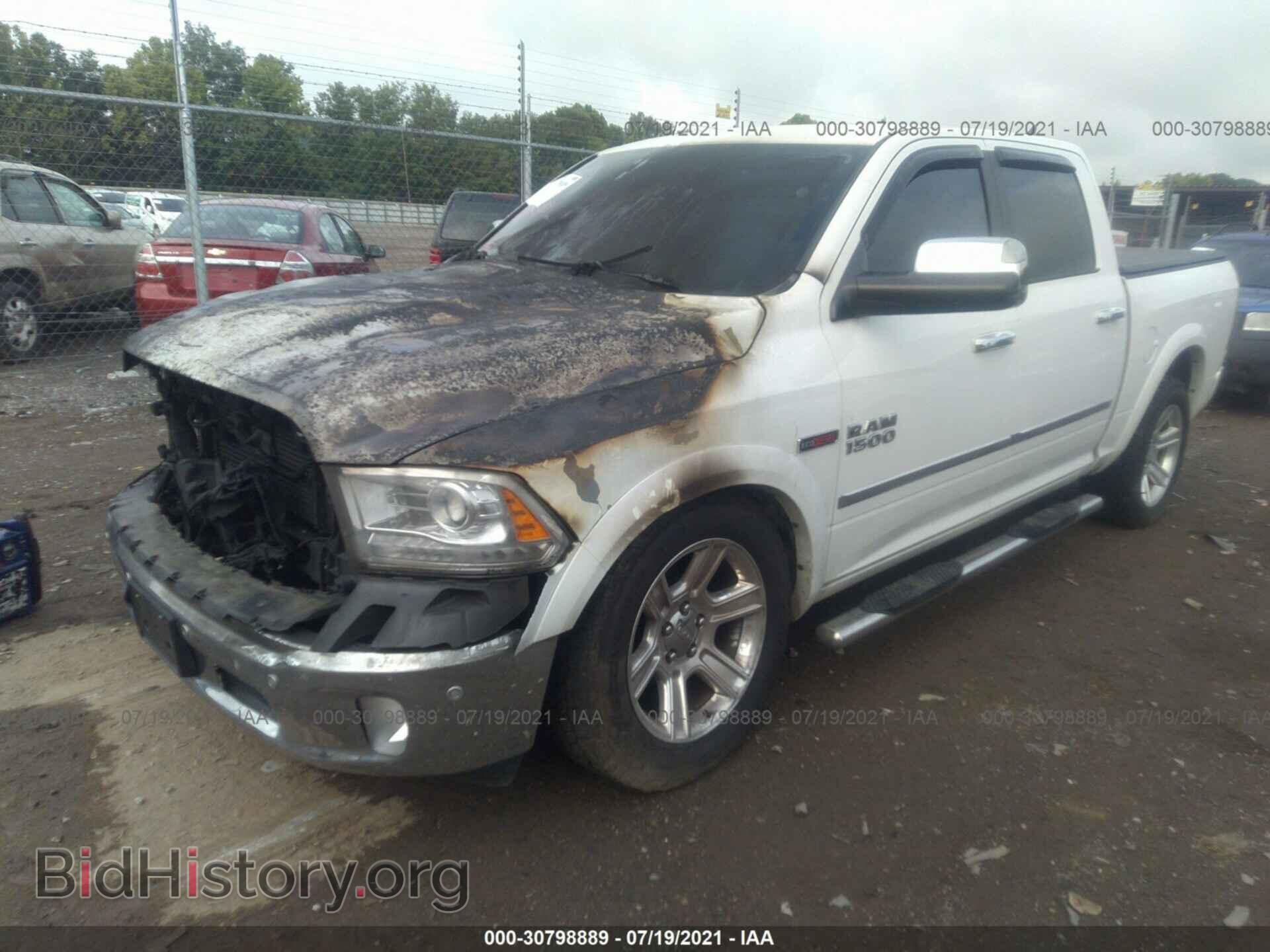 2015 RAM 1500 - VIN: 1C6RR7PM1FS532800 - Фото 2