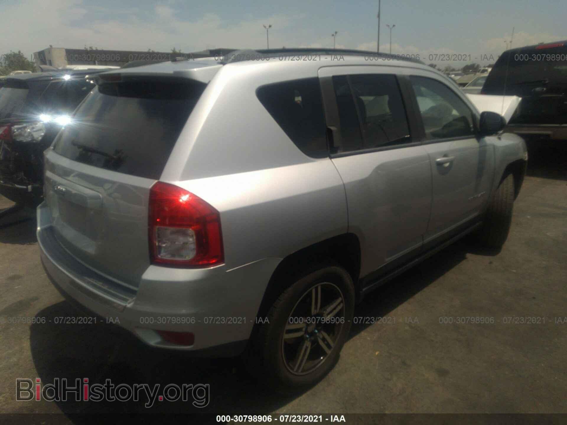 2013 JEEP COMPASS - VIN: 1C4NJDEB9DD236259 - Photo 4