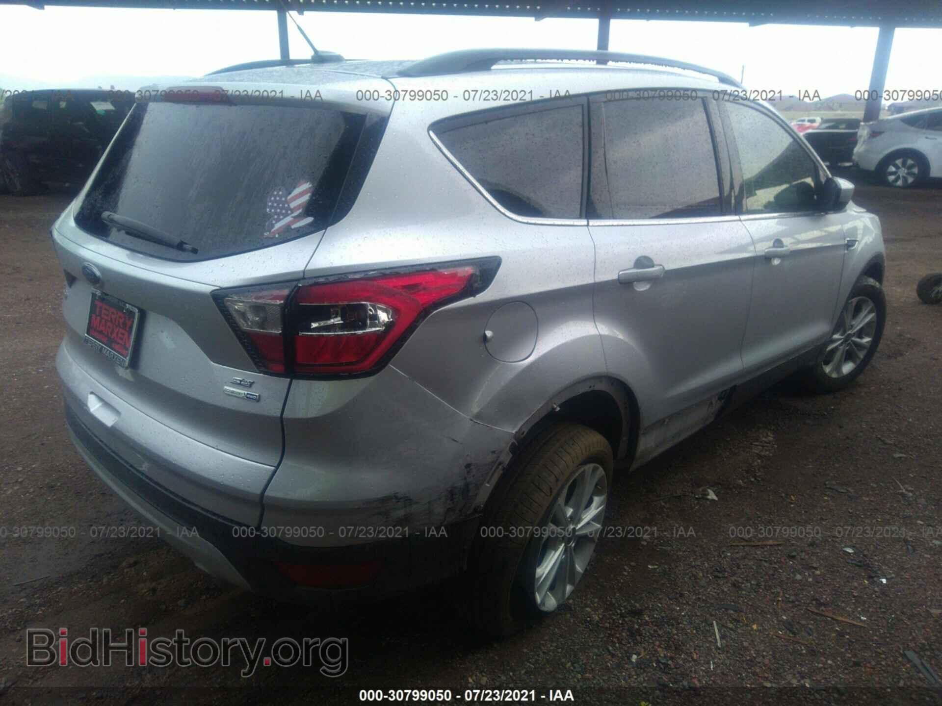 2017 FORD ESCAPE - VIN: 1FMCU9G9XHUF08809 - Фото 4