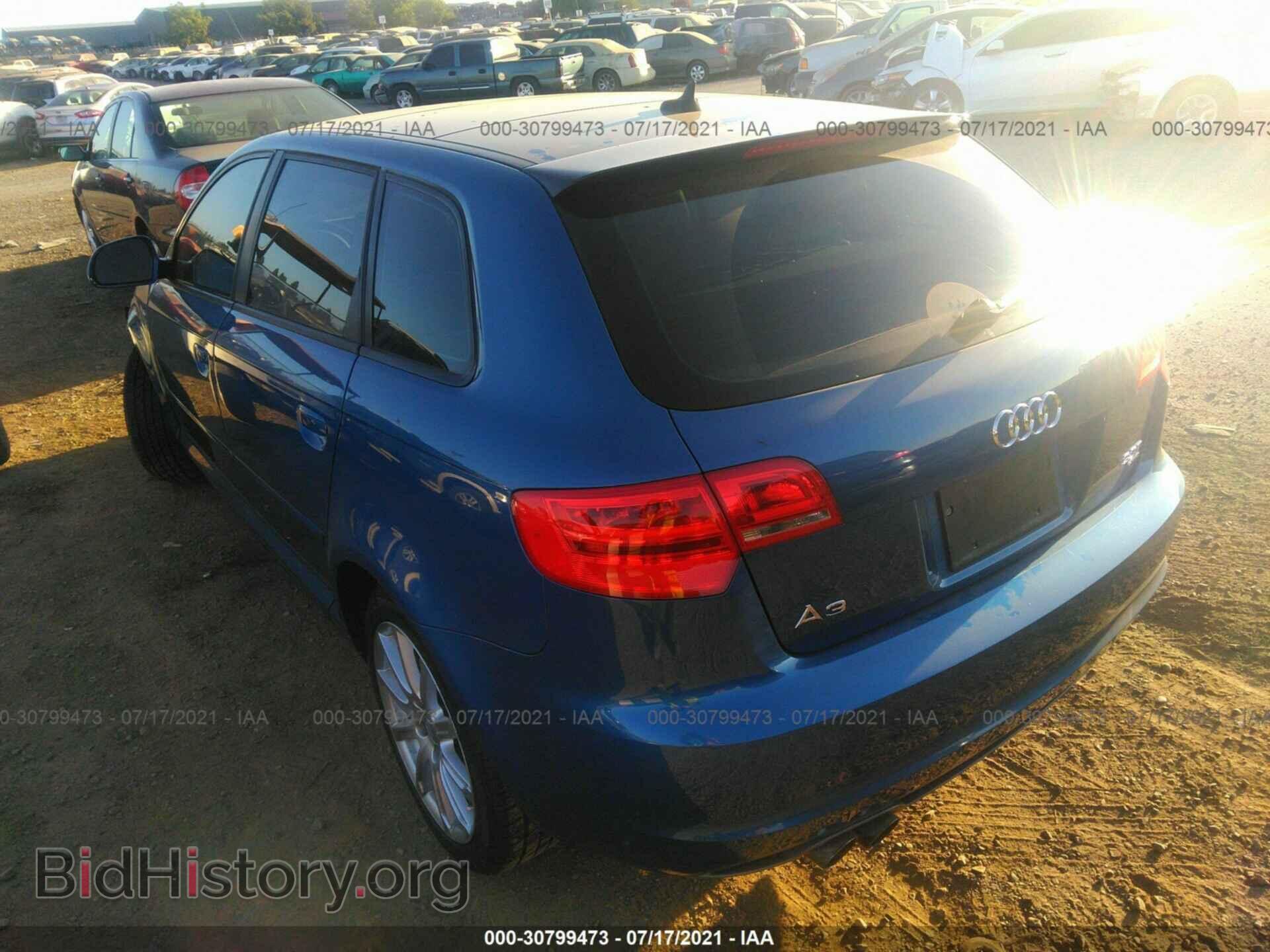 2010 AUDI A3 - VIN: WAUMFBFM1AA004458 - Фото 3