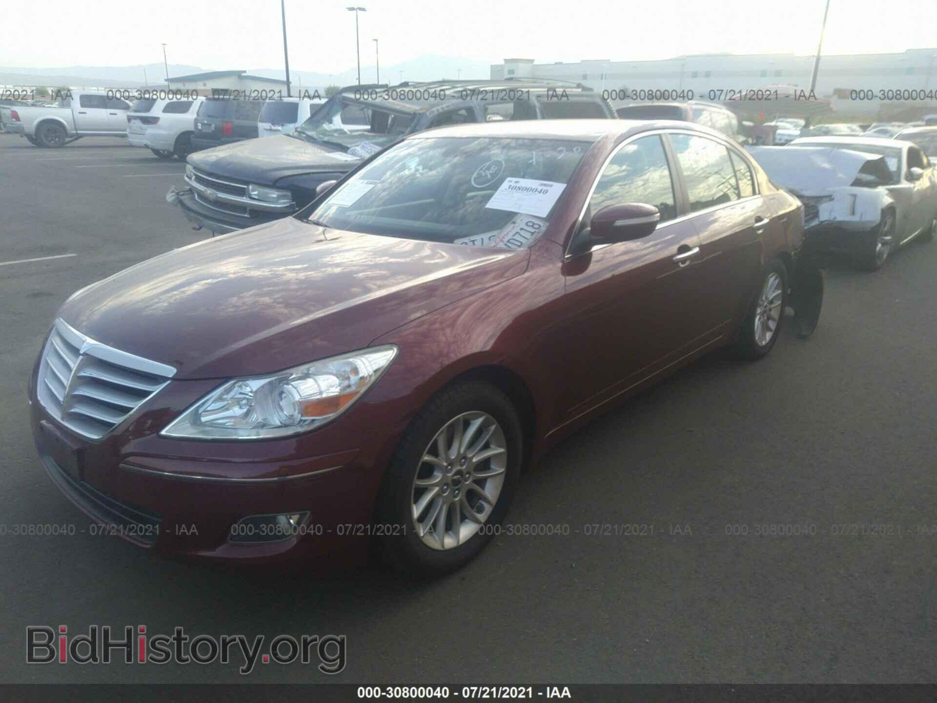 2011 HYUNDAI GENESIS - VIN: KMHGC4DE4BU113430 - Фото 2