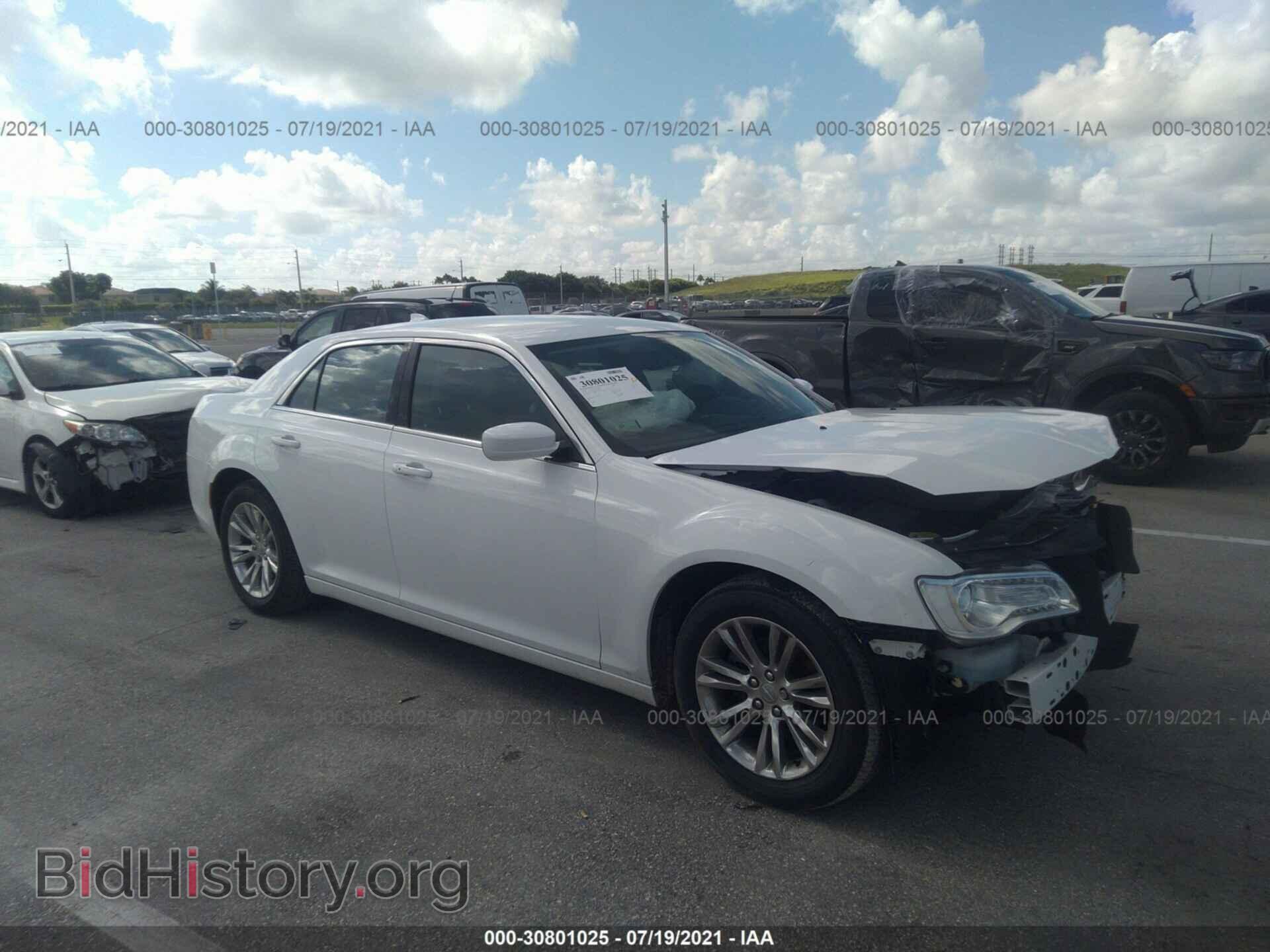 Photo 2C3CCAAG5LH115557 - CHRYSLER 300 2020