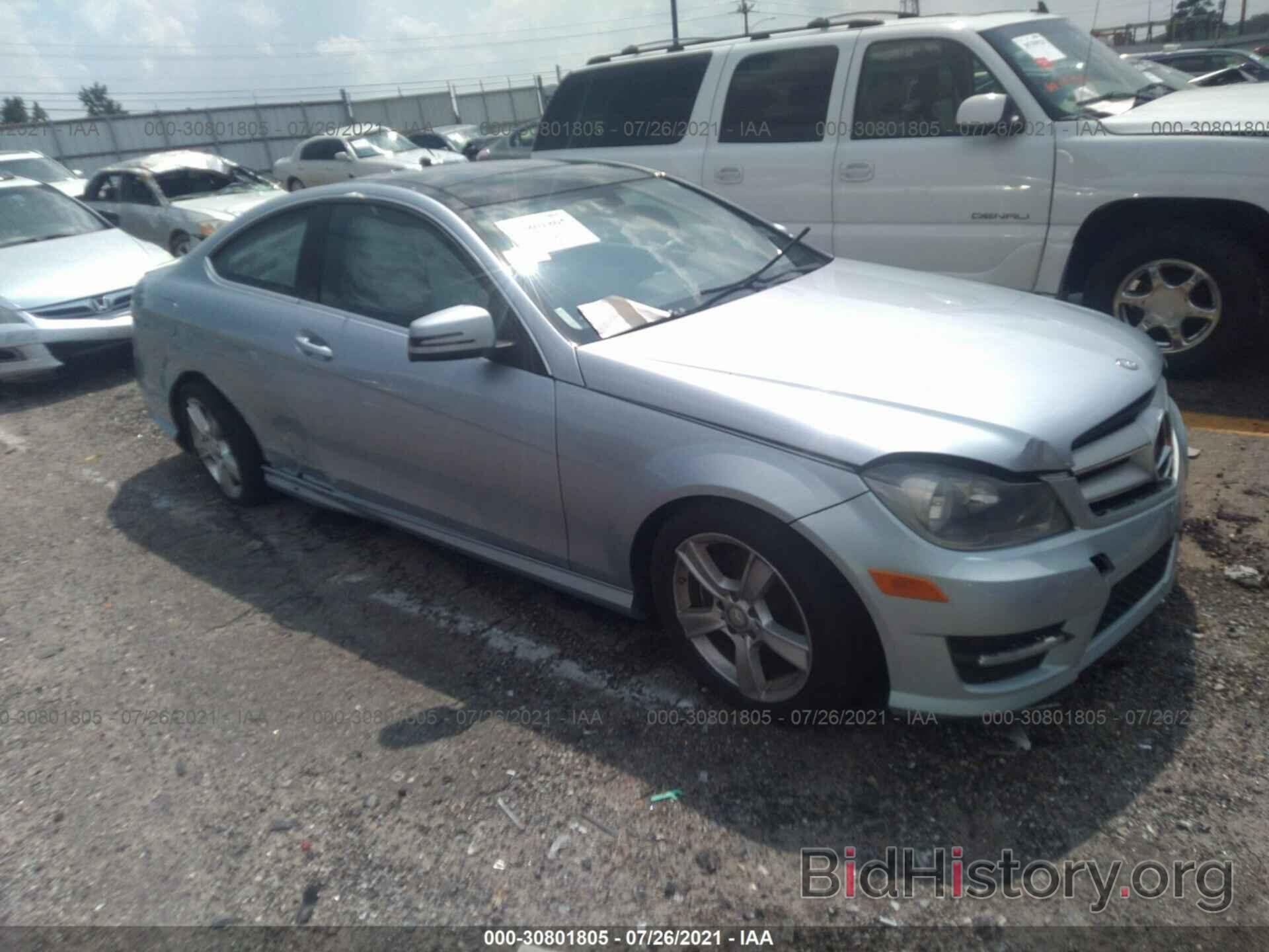 Photo WDDGJ4HB0DF969380 - MERCEDES-BENZ C-CLASS 2013