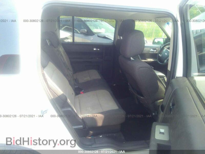 2011 Ford FLEX (VIN 2FMGK5BC6BBD20434) — photo 8 of 10