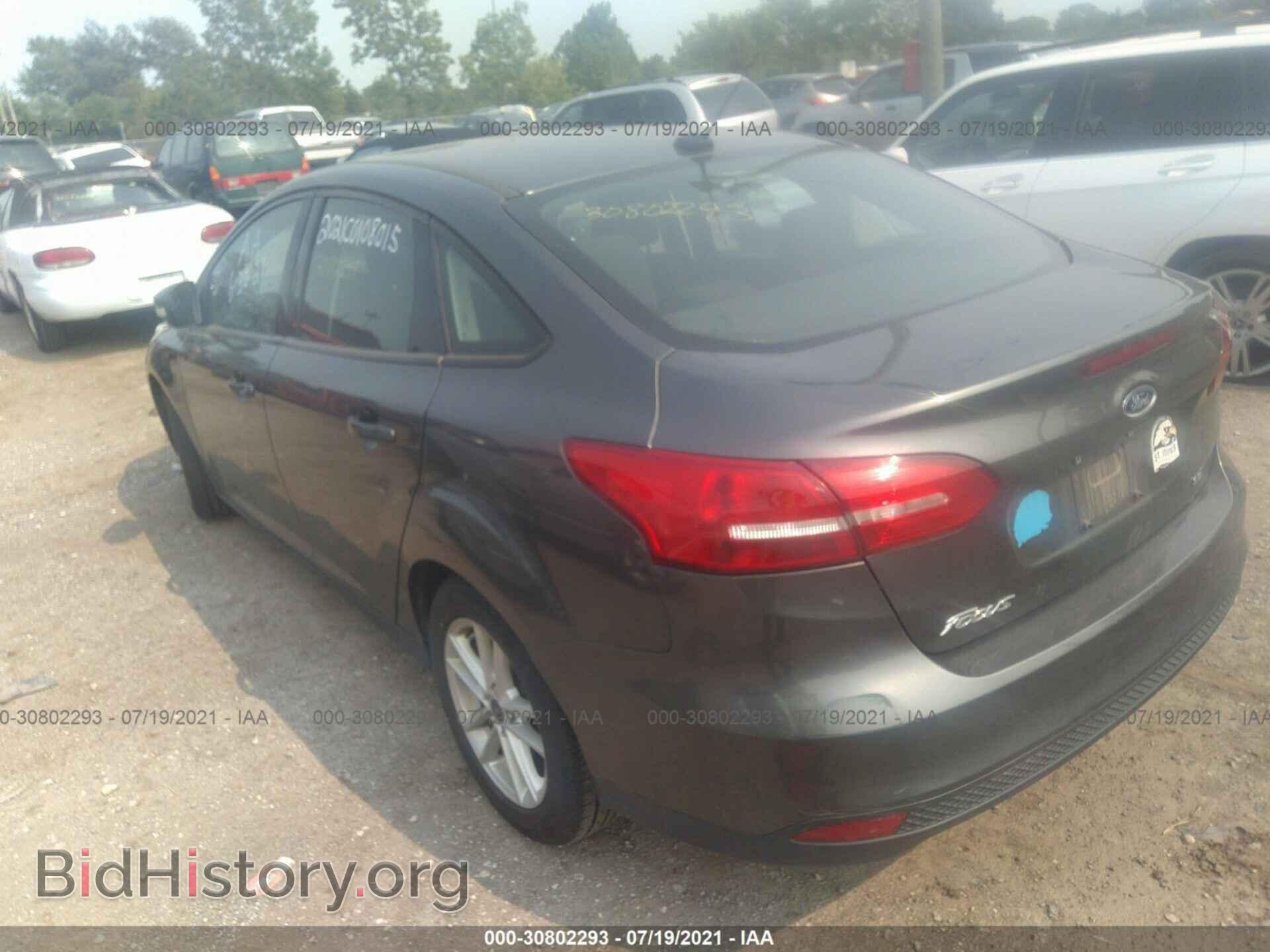 2016 FORD FOCUS - VIN: 1FADP3F25GL403218 - Фото 3