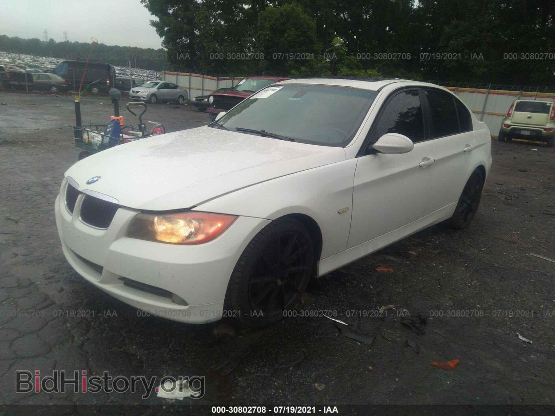 2007 BMW 3 SERIES - VIN: WBAVA33557P140300 - Фото 2