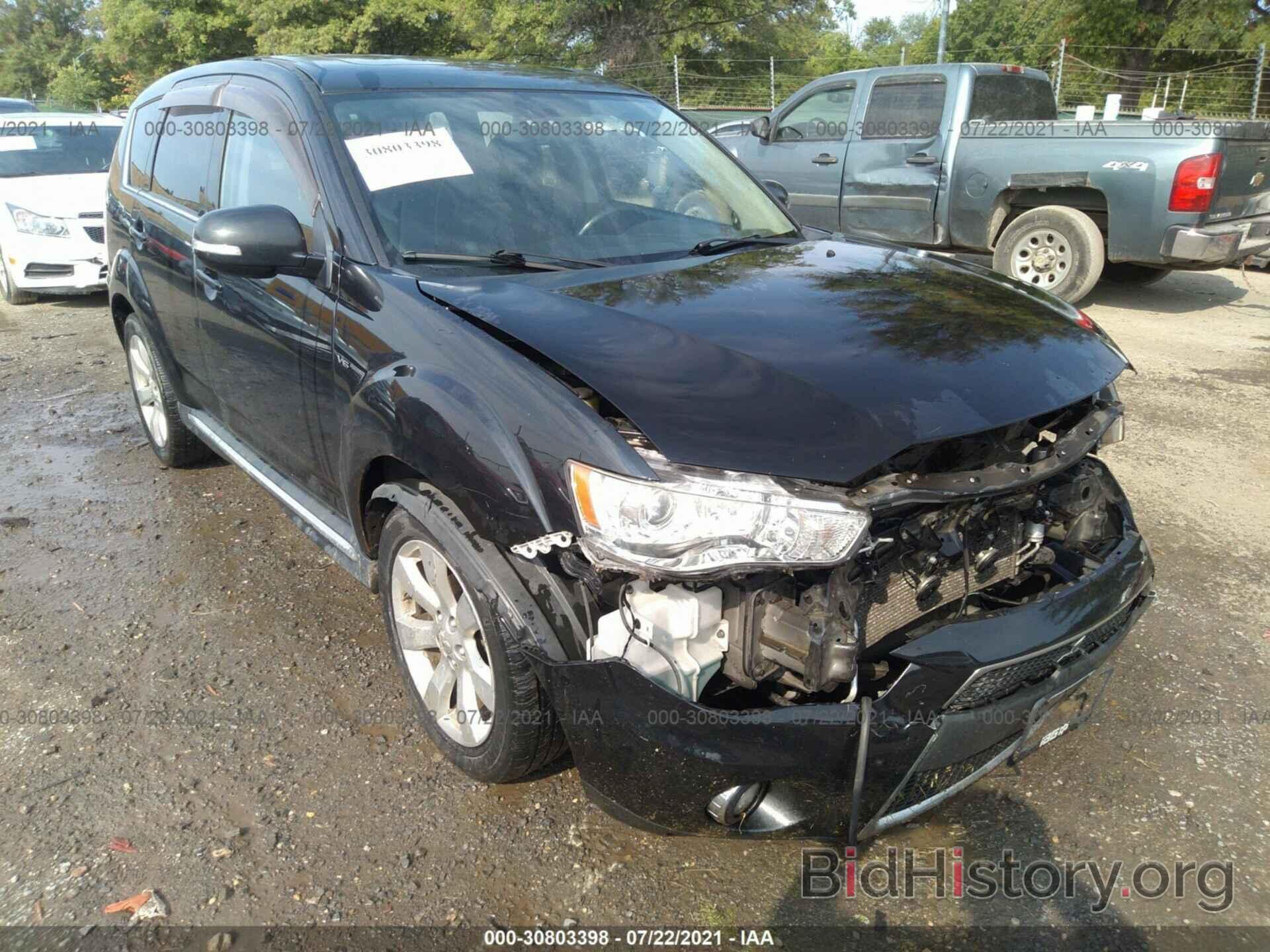 Photo JA4JT5AX3BU014324 - MITSUBISHI OUTLANDER 2011