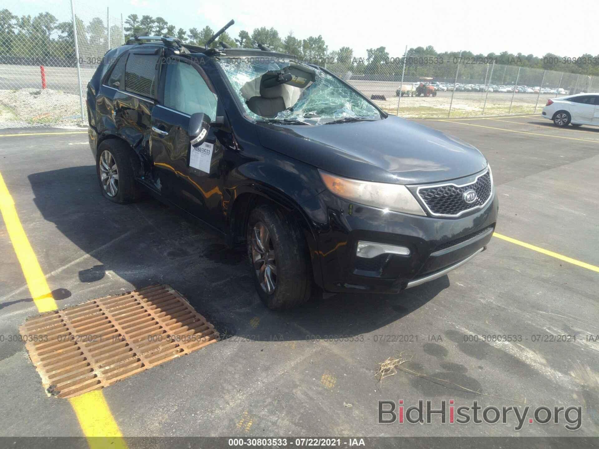 Photo 5XYKW4A22BG172199 - KIA SORENTO 2011