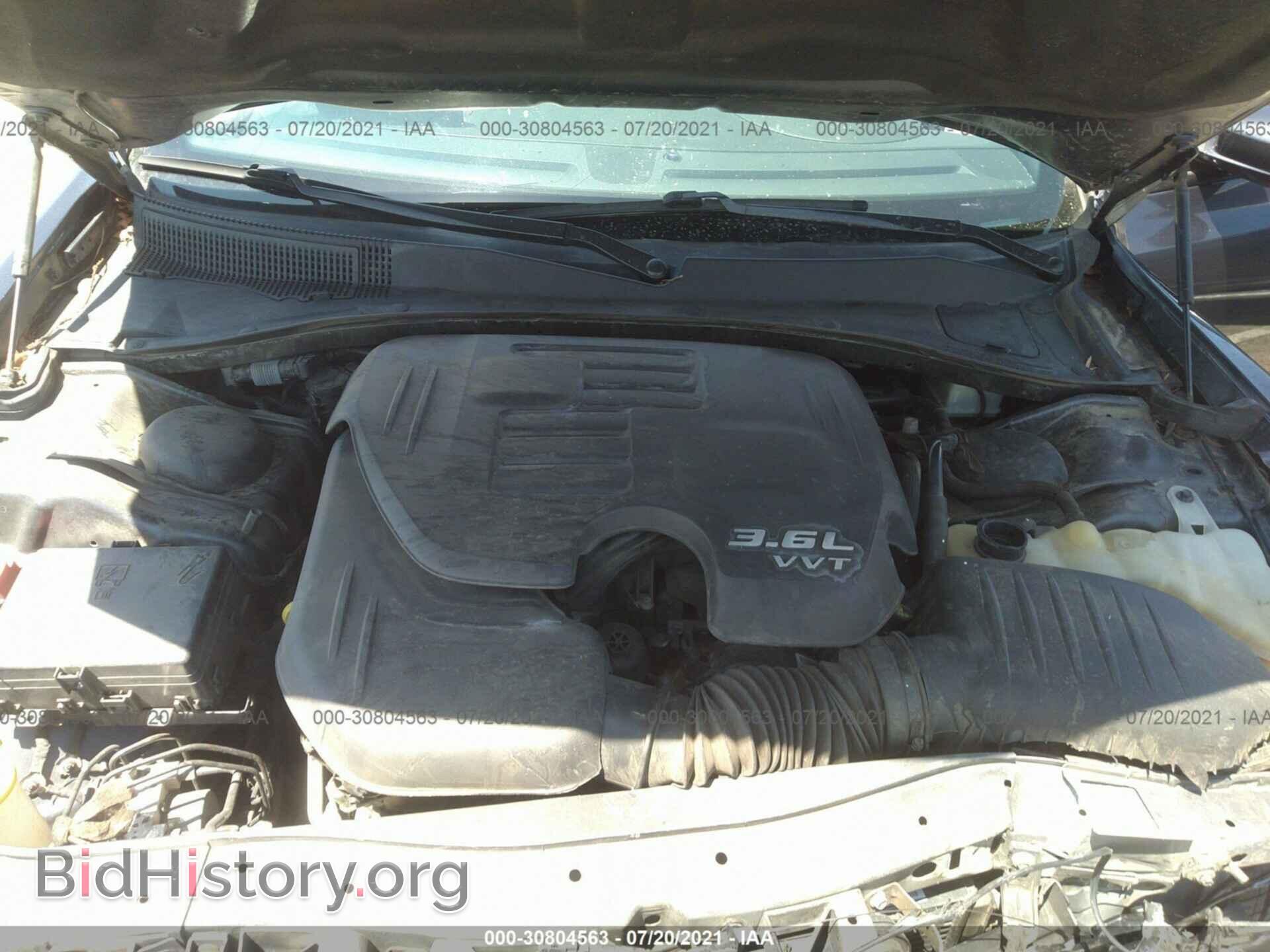 2016 CHRYSLER 300 - VIN: 2C3CCABG5GH135733 - Photo 10