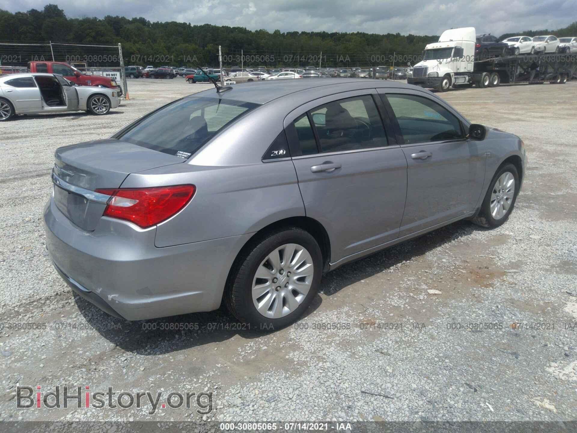 2013 CHRYSLER 200 - VIN: 1C3CCBAB3DN646677 - Фото 4