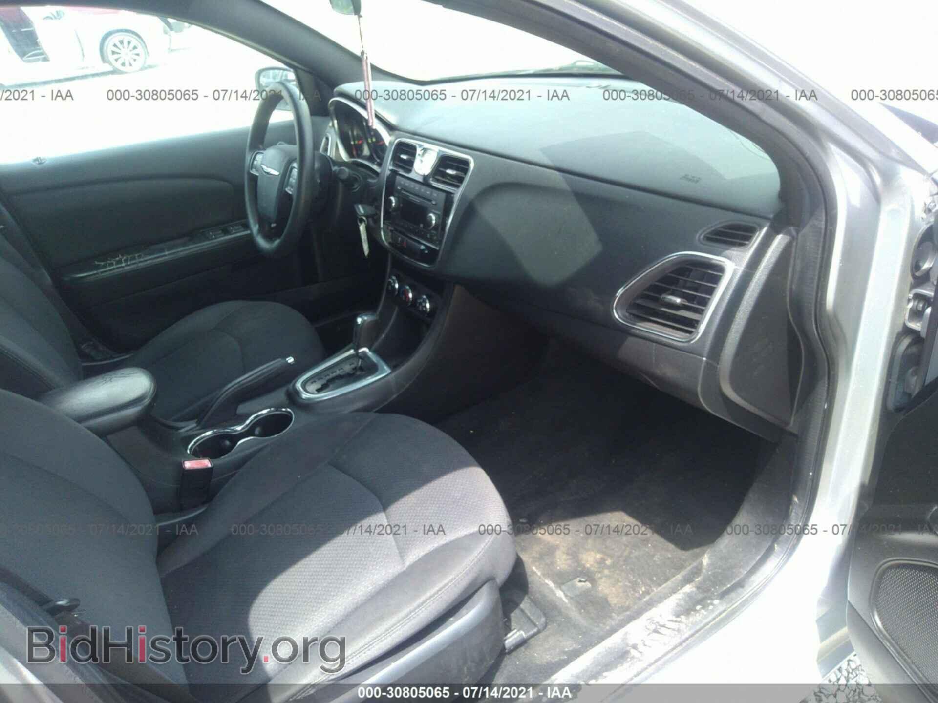 2013 CHRYSLER 200 - VIN: 1C3CCBAB3DN646677 - Фото 5