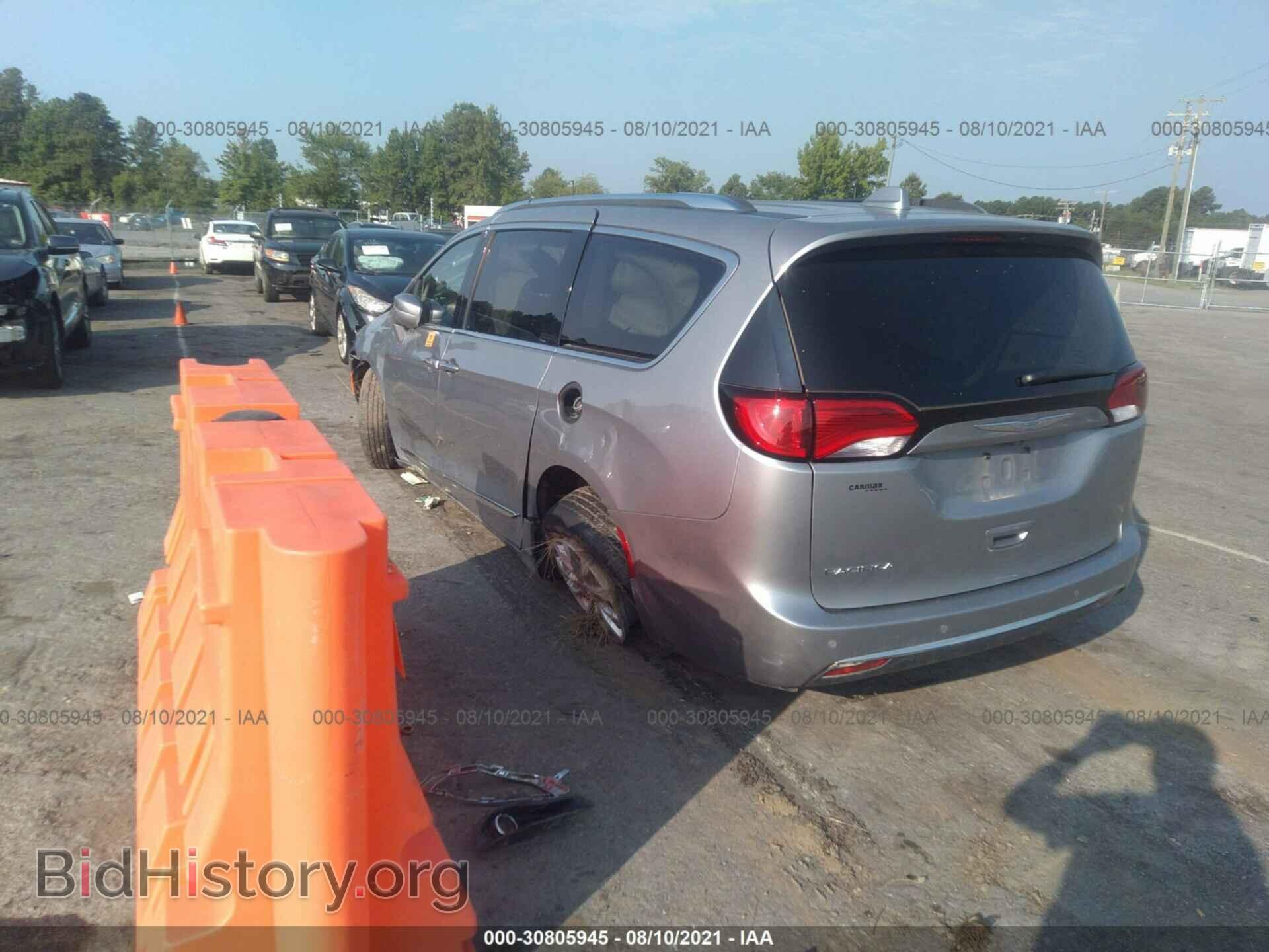 2018 CHRYSLER PACIFICA - VIN: 2C4RC1BG8JR123292 - Фото 3