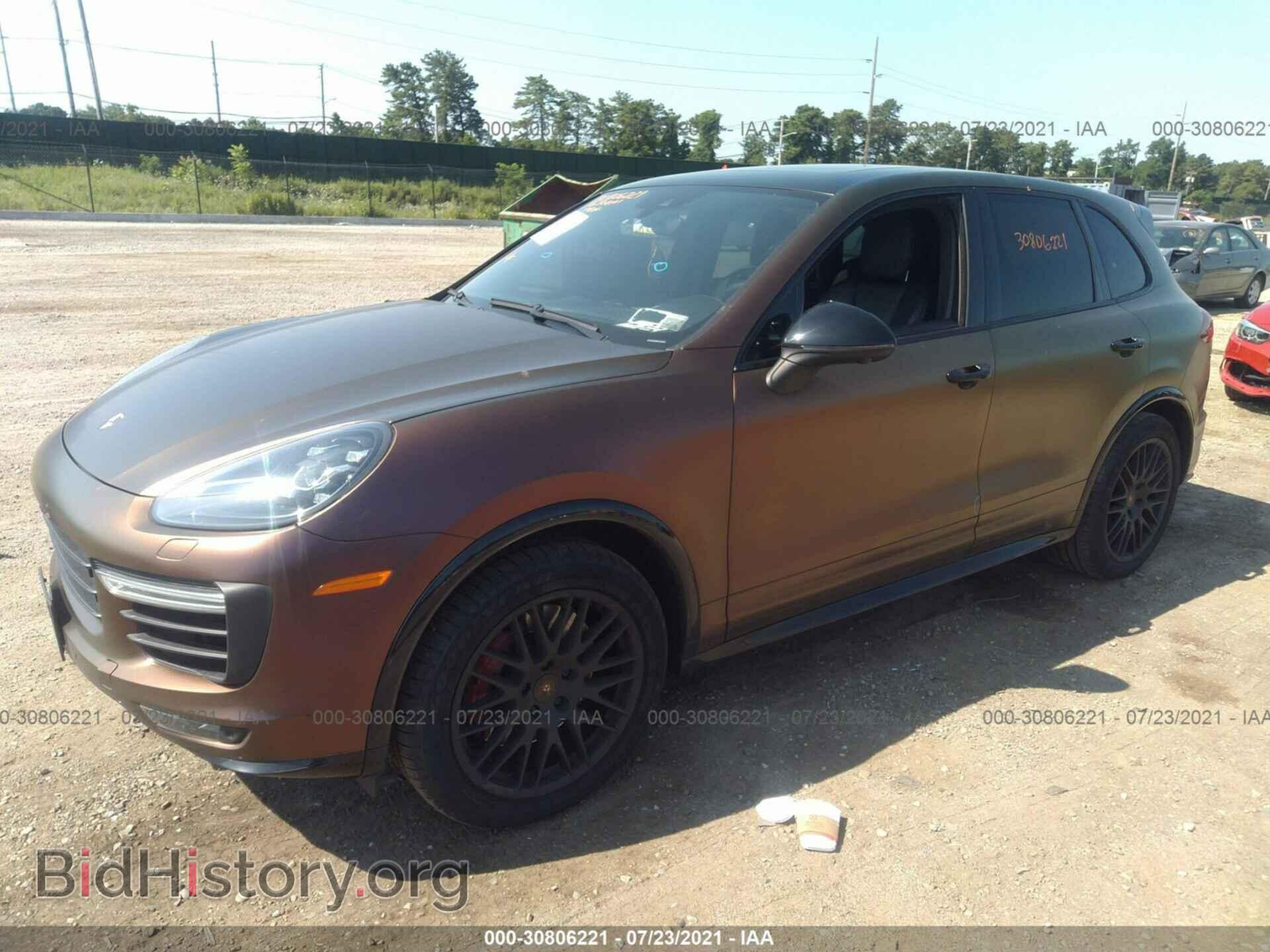 2016 PORSCHE CAYENNE - VIN: WP1AD2A29GLA73234 - Фото 2