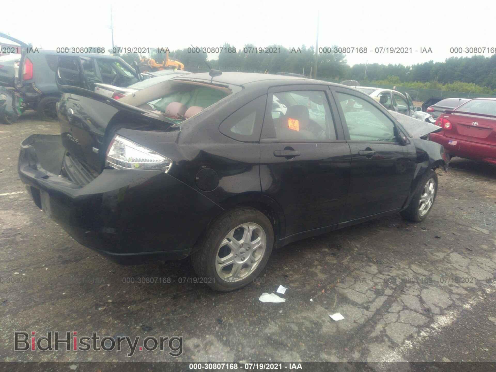 2009 FORD FOCUS - VIN: 1FAHP36N19W140545 - Photo 4