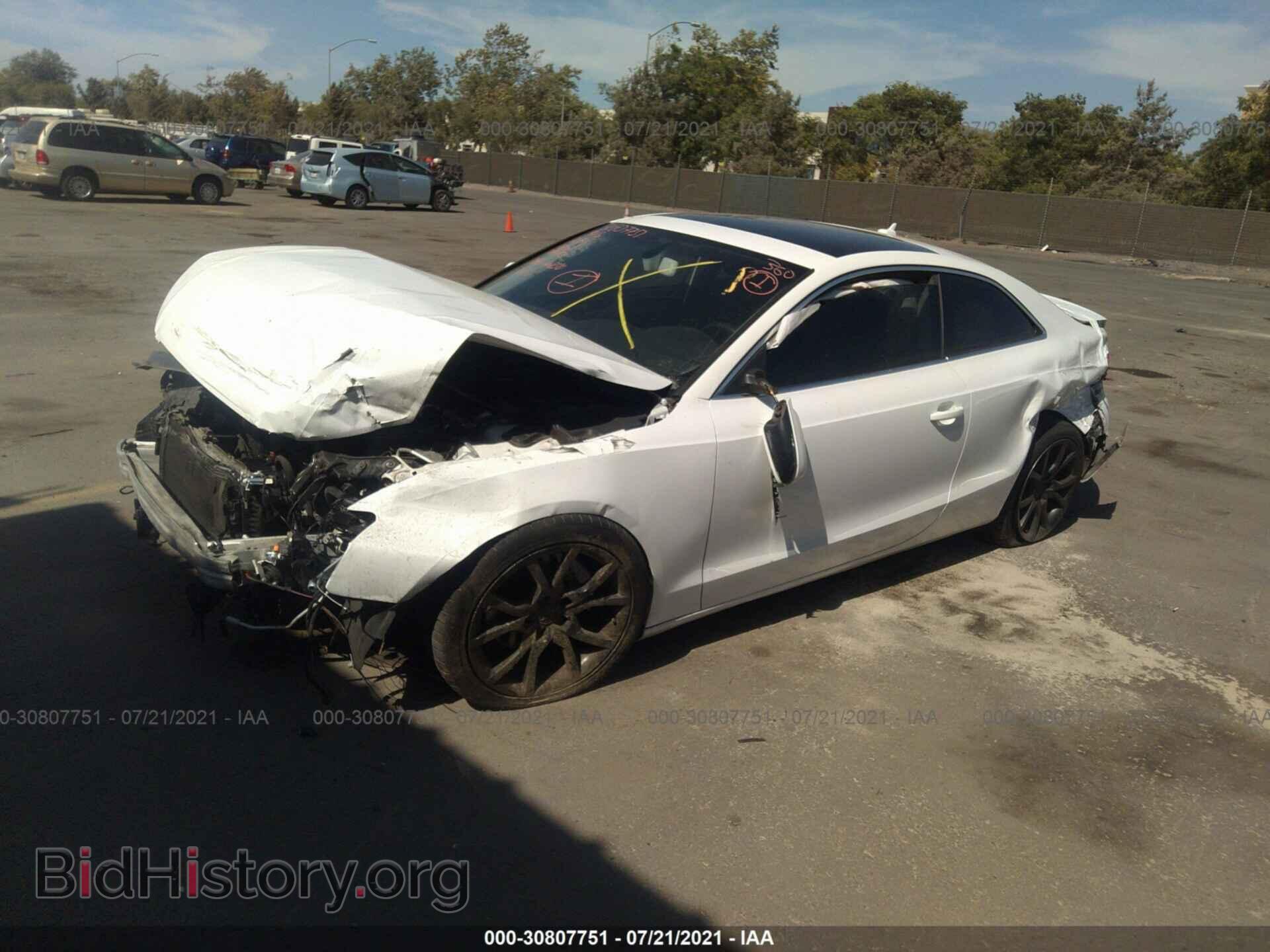 2012 AUDI A5 - VIN: WAUCFAFR2CA041250 - Фото 2