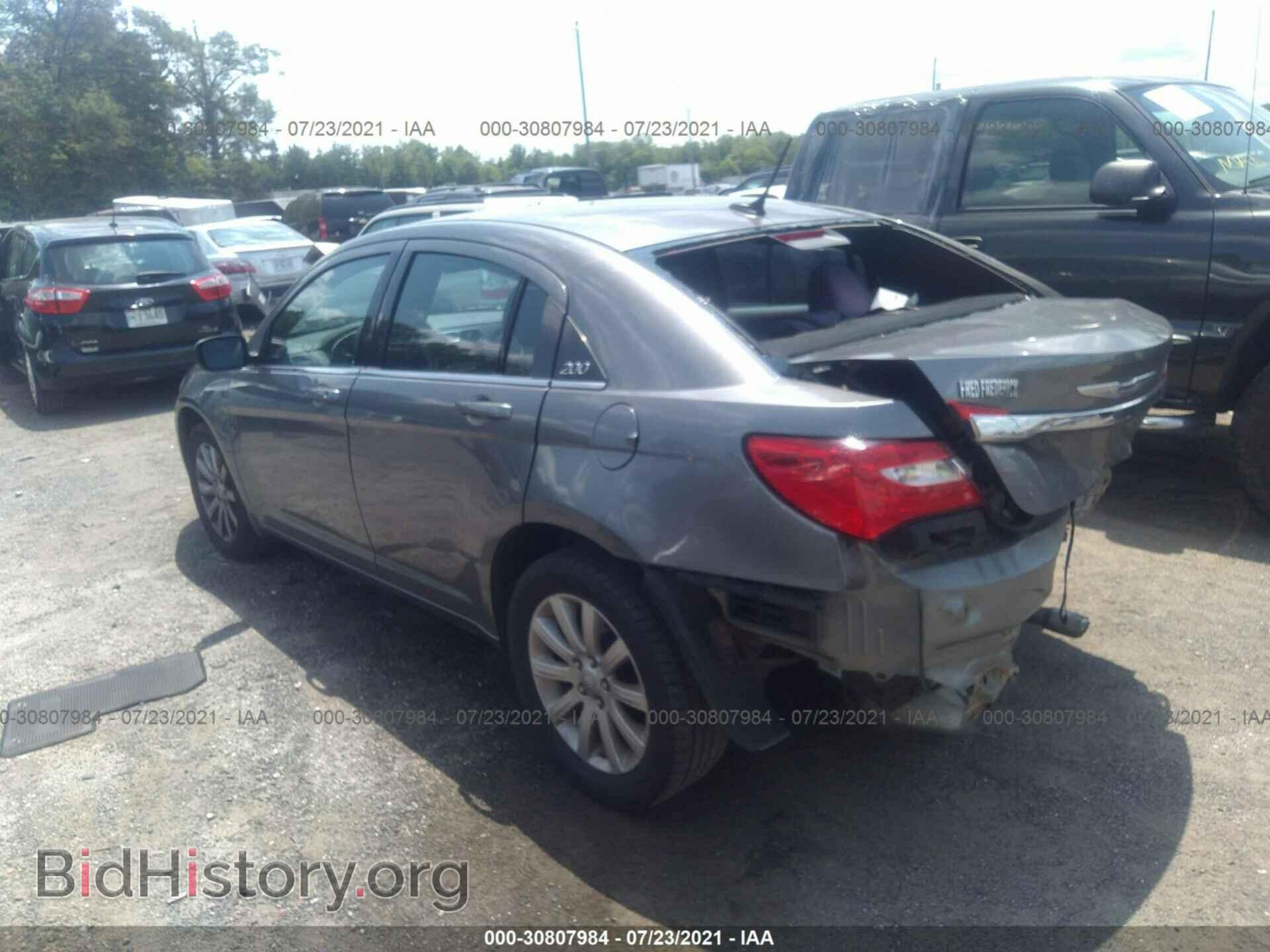 2013 CHRYSLER 200 - VIN: 1C3CCBBB3DN579612 - Photo 3