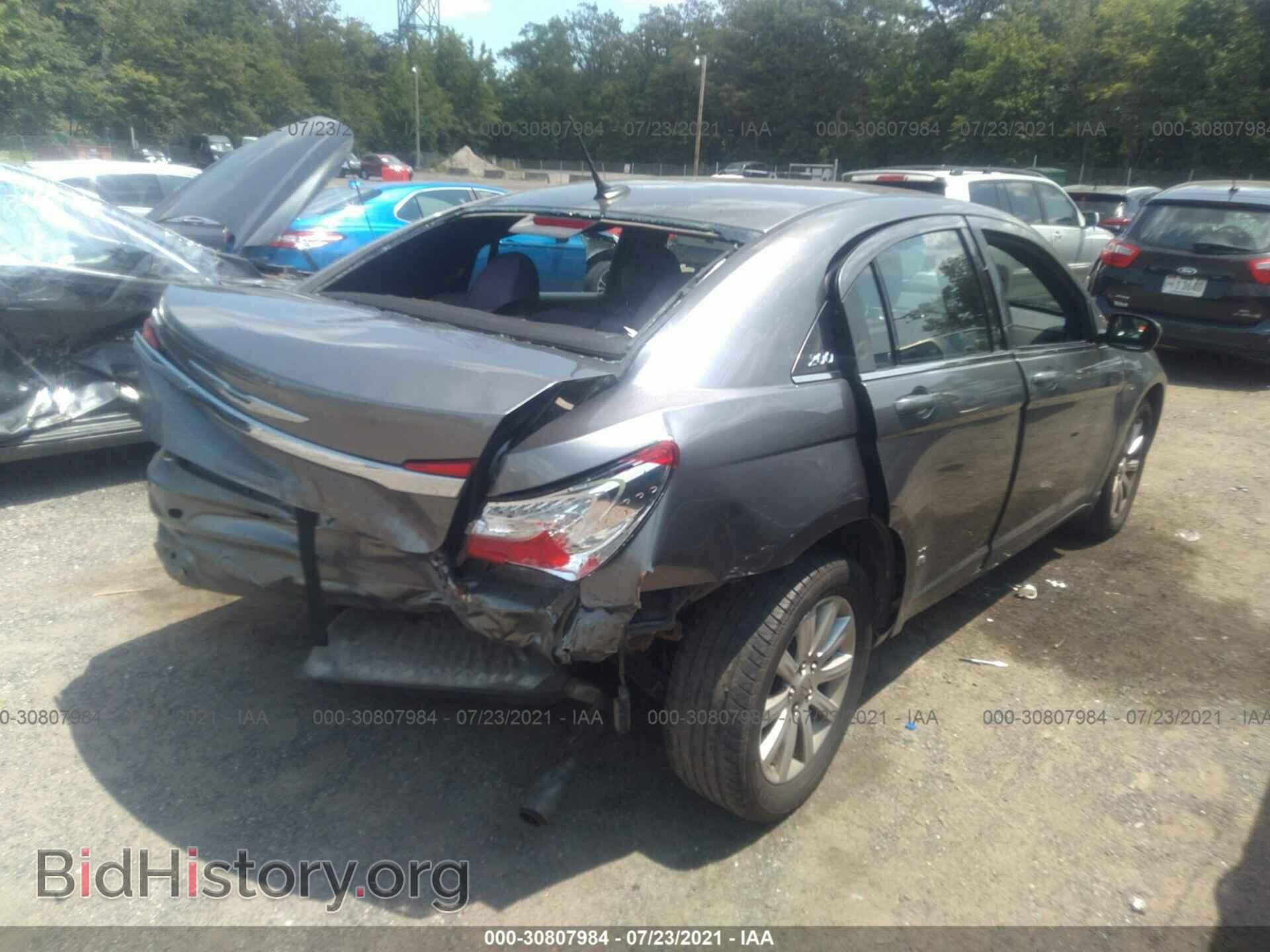 2013 CHRYSLER 200 - VIN: 1C3CCBBB3DN579612 - Photo 4