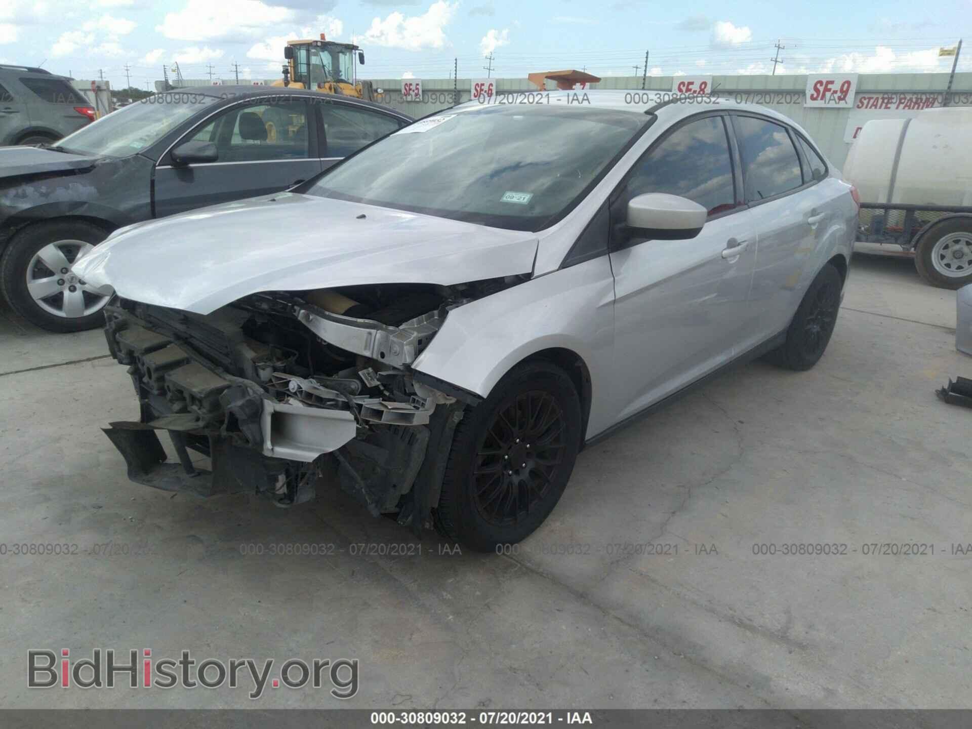 2012 FORD FOCUS - VIN: 1FAHP3F22CL211816 - Photo 2