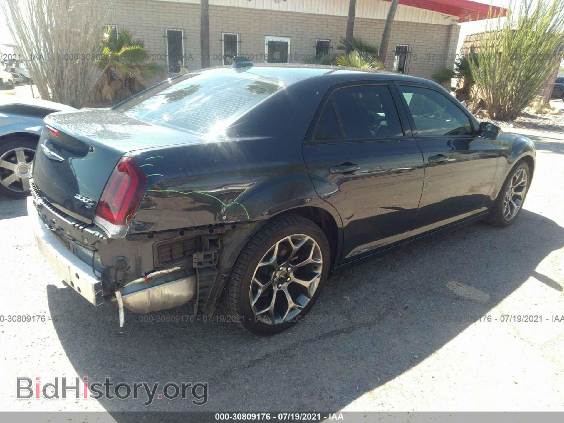 2015 CHRYSLER 300 - VIN: 2C3CCABG9FH932162 - Фото 4