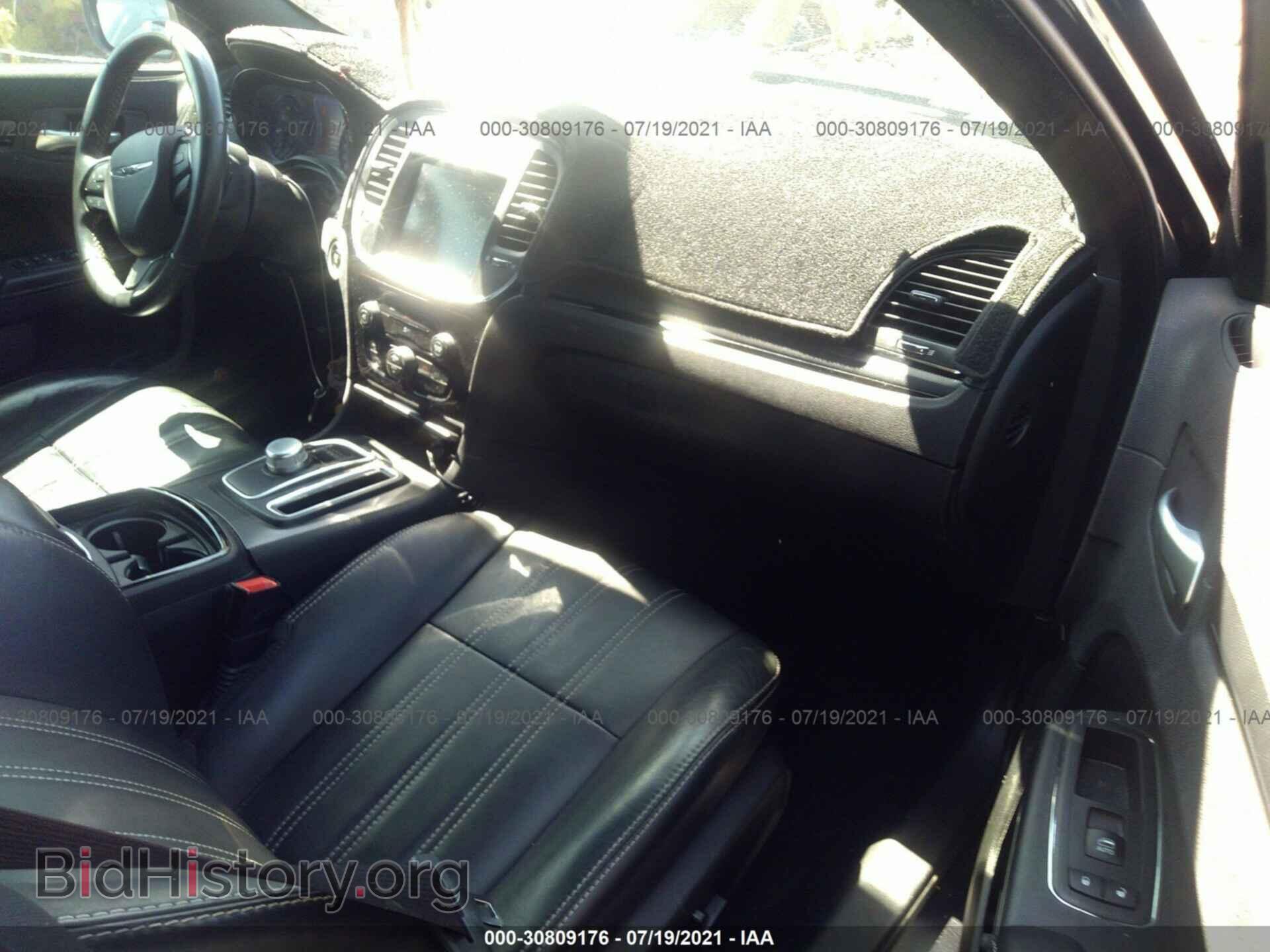 2015 CHRYSLER 300 - VIN: 2C3CCABG9FH932162 - Фото 5