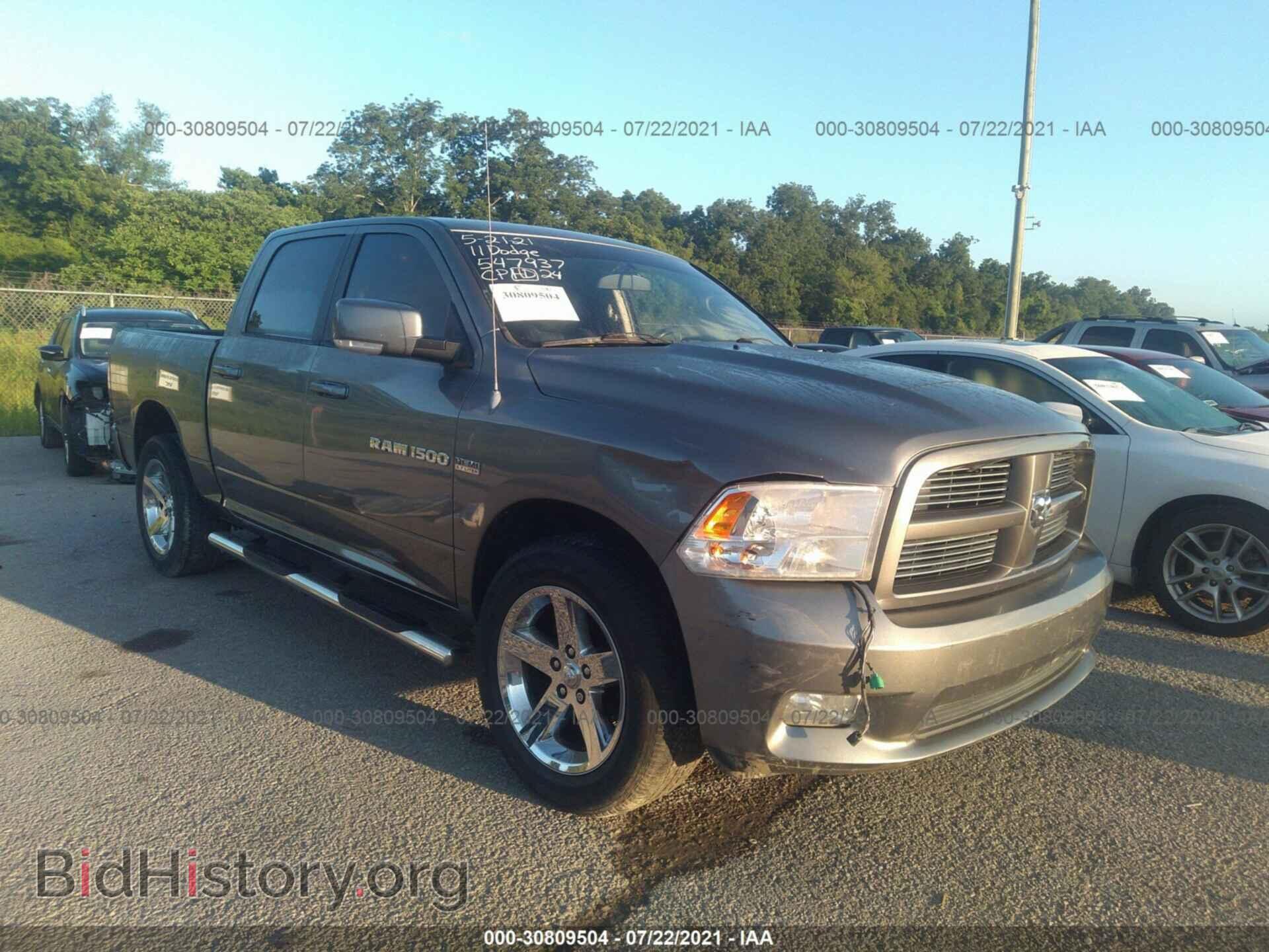 Photo 1D7RB1CT5BS547937 - RAM 1500 2011