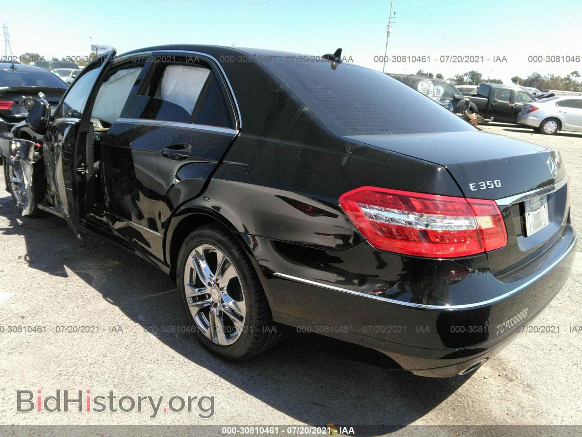 2011 MERCEDES-BENZ E-CLASS - VIN: WDDHF5GB0BA263307 - Фото 3
