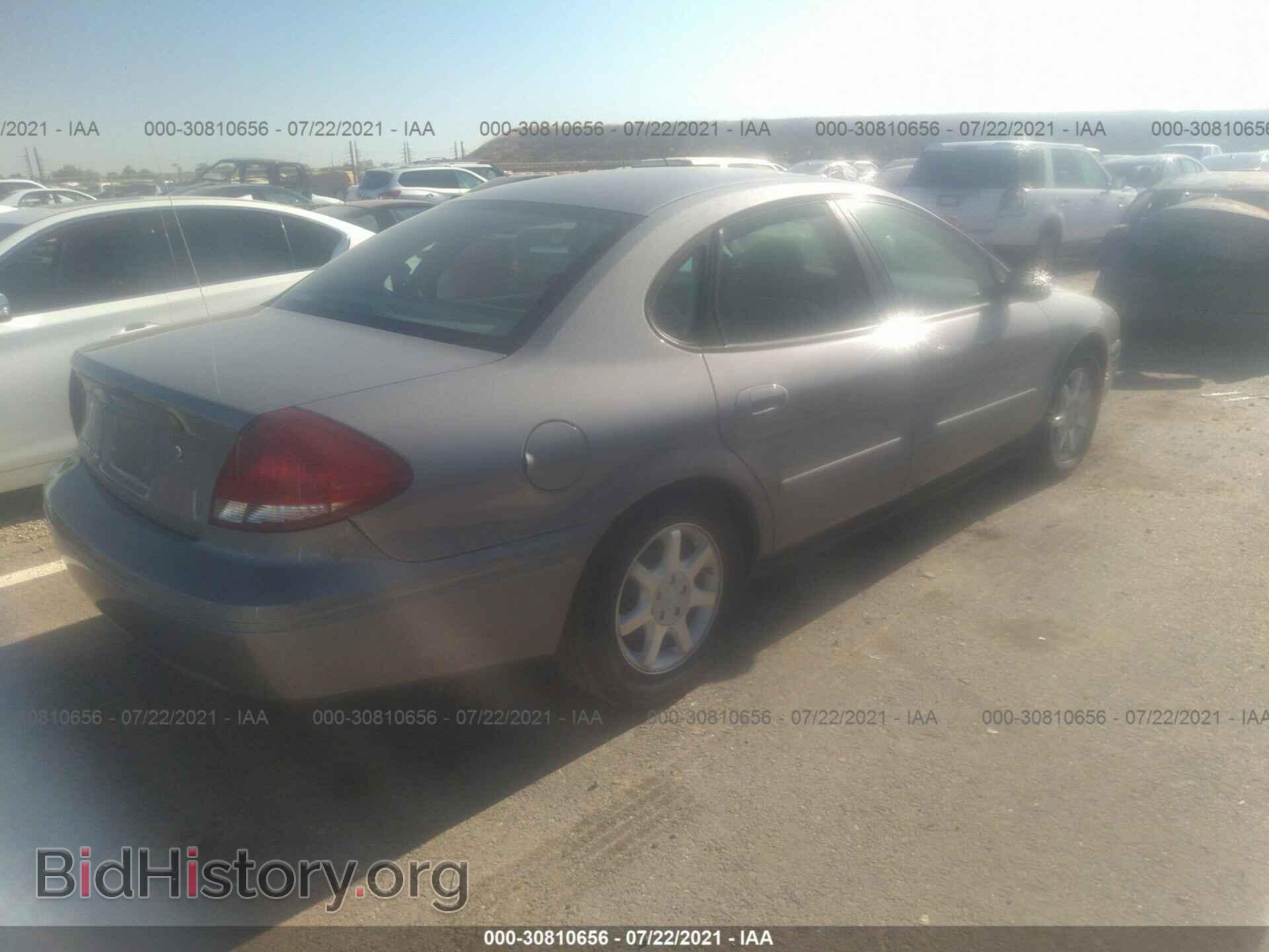 2006 FORD TAURUS - VIN: 1FAFP56U26A206880 - Фото 4