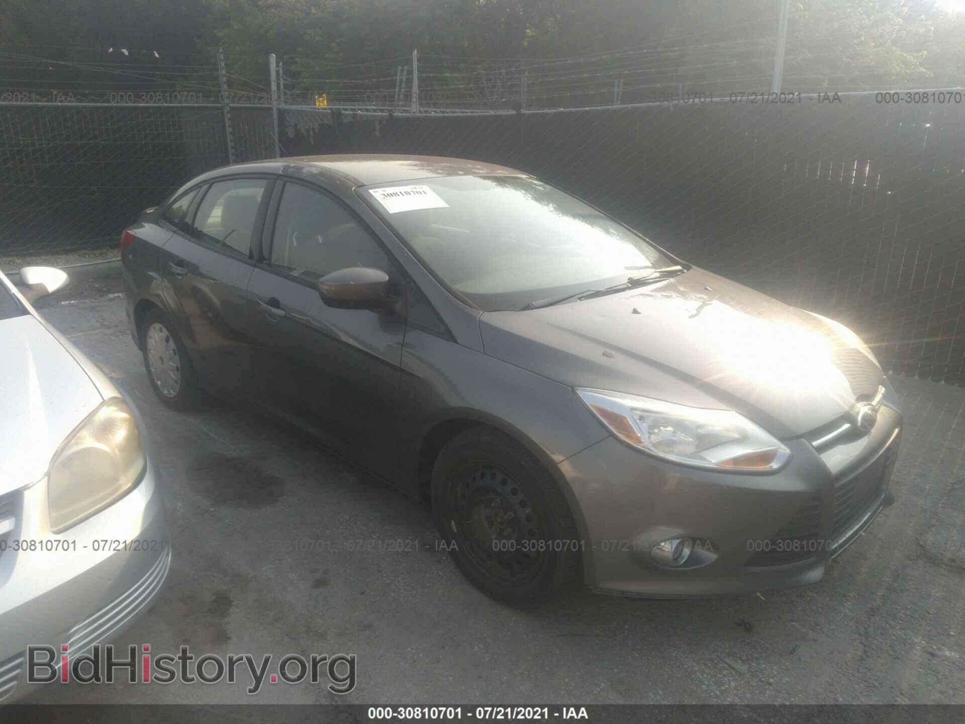 Фотография 1FAHP3F26CL308243 - FORD FOCUS 2012