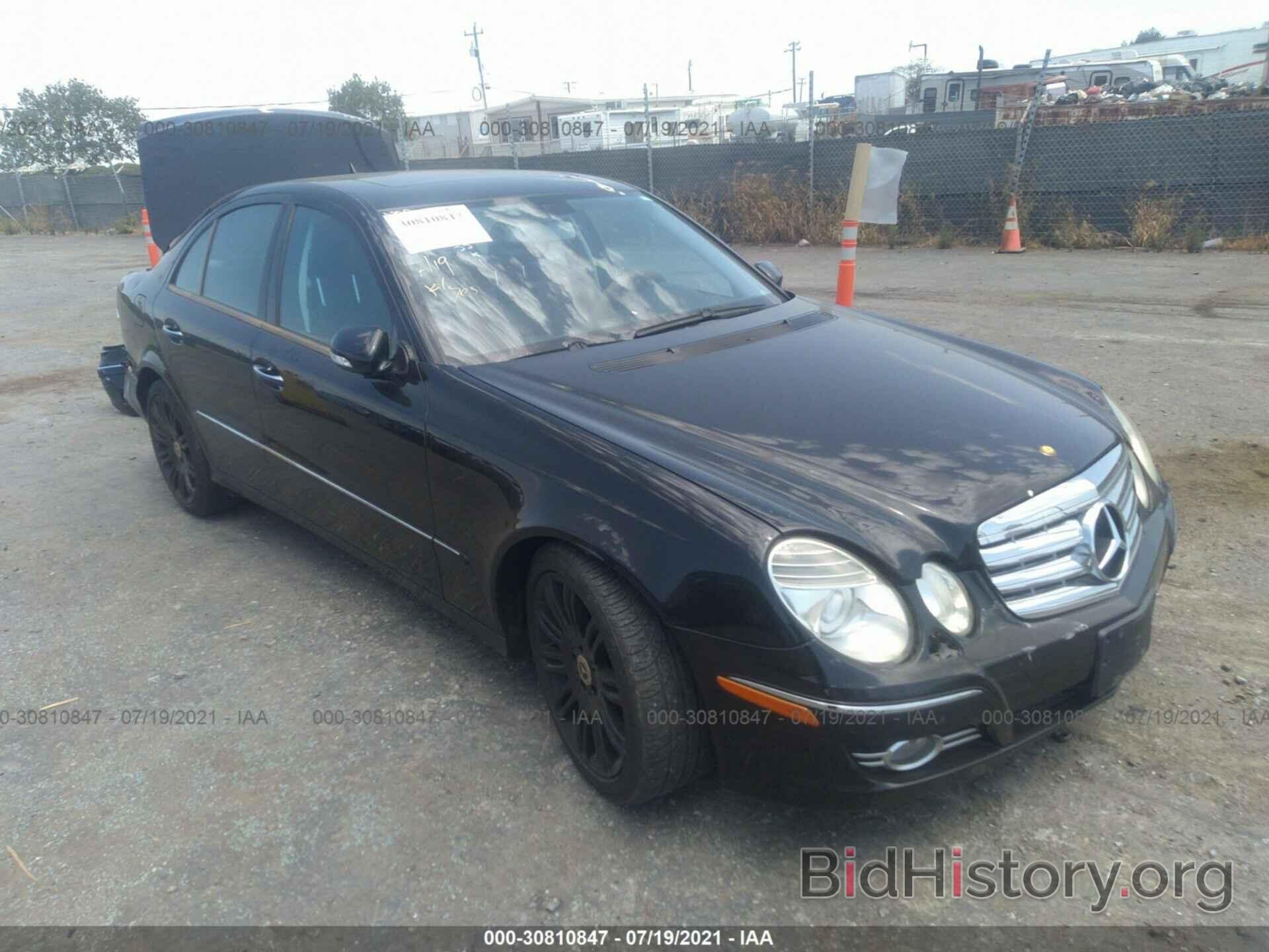 Photo WDBUF56X18B201437 - MERCEDES-BENZ E-CLASS 2008