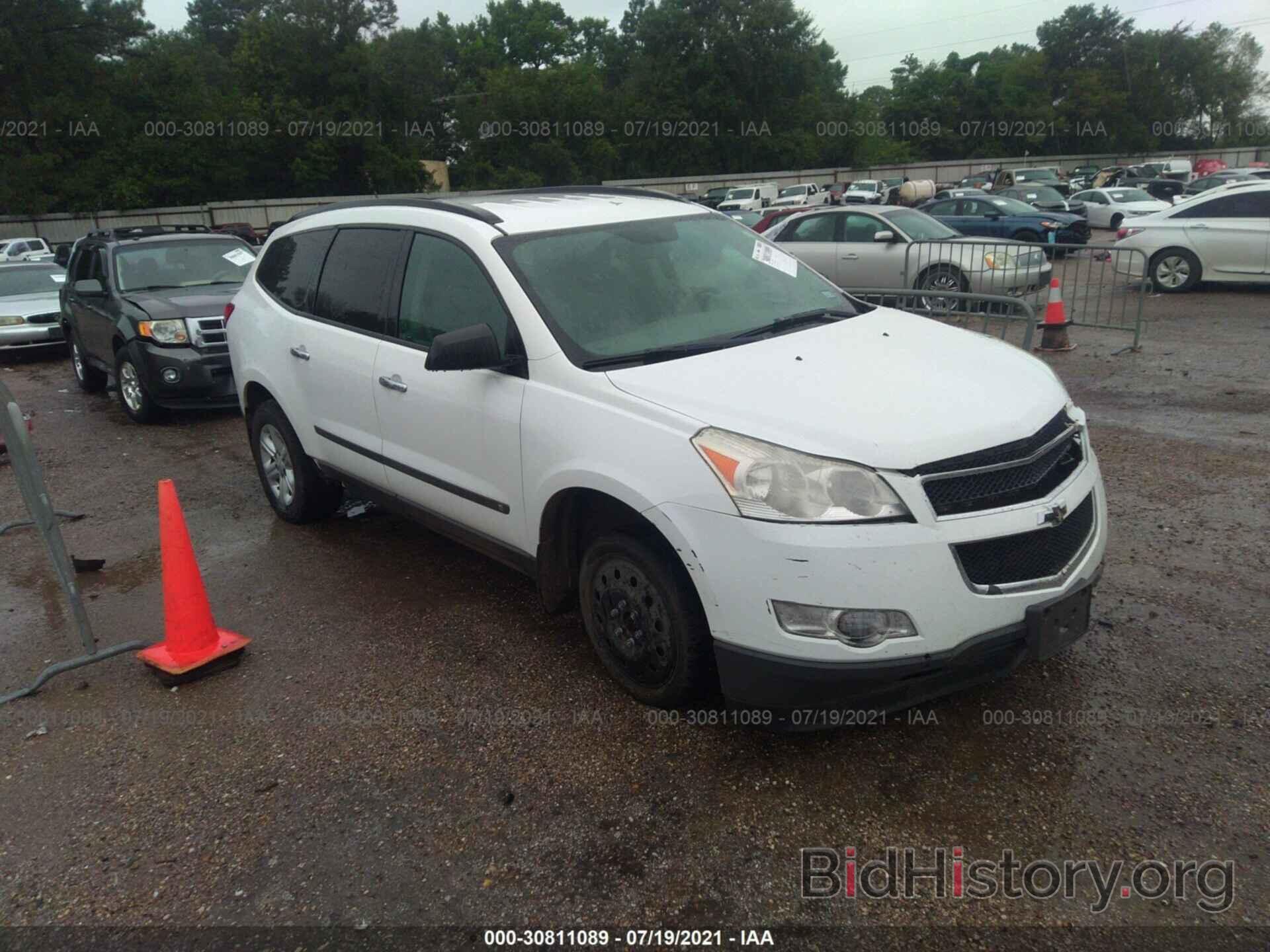 Photo 1GNLREED9AS127306 - CHEVROLET TRAVERSE 2010