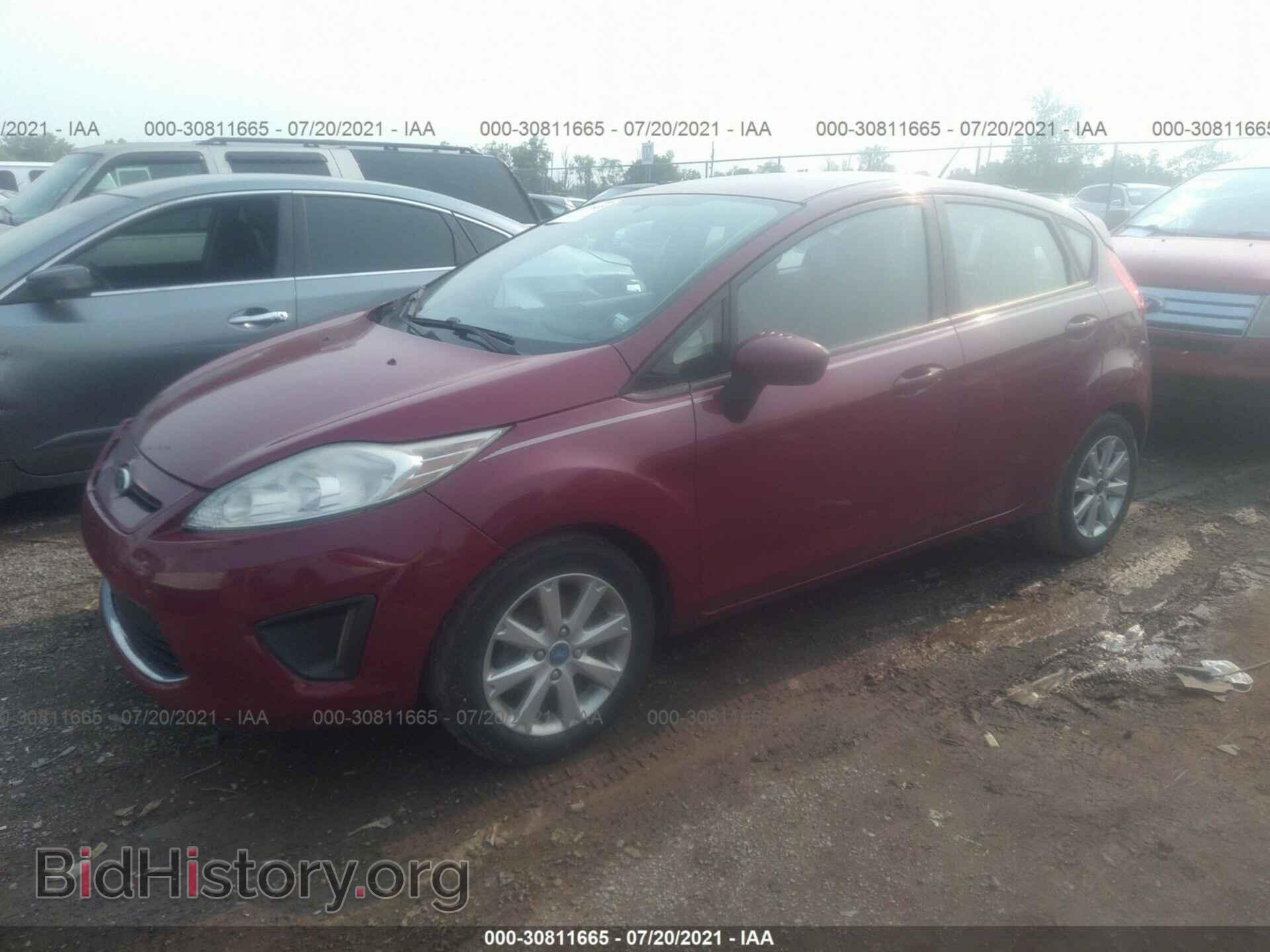 2011 FORD FIESTA - VIN: 3FADP4EJ2BM115727 - Фото 2