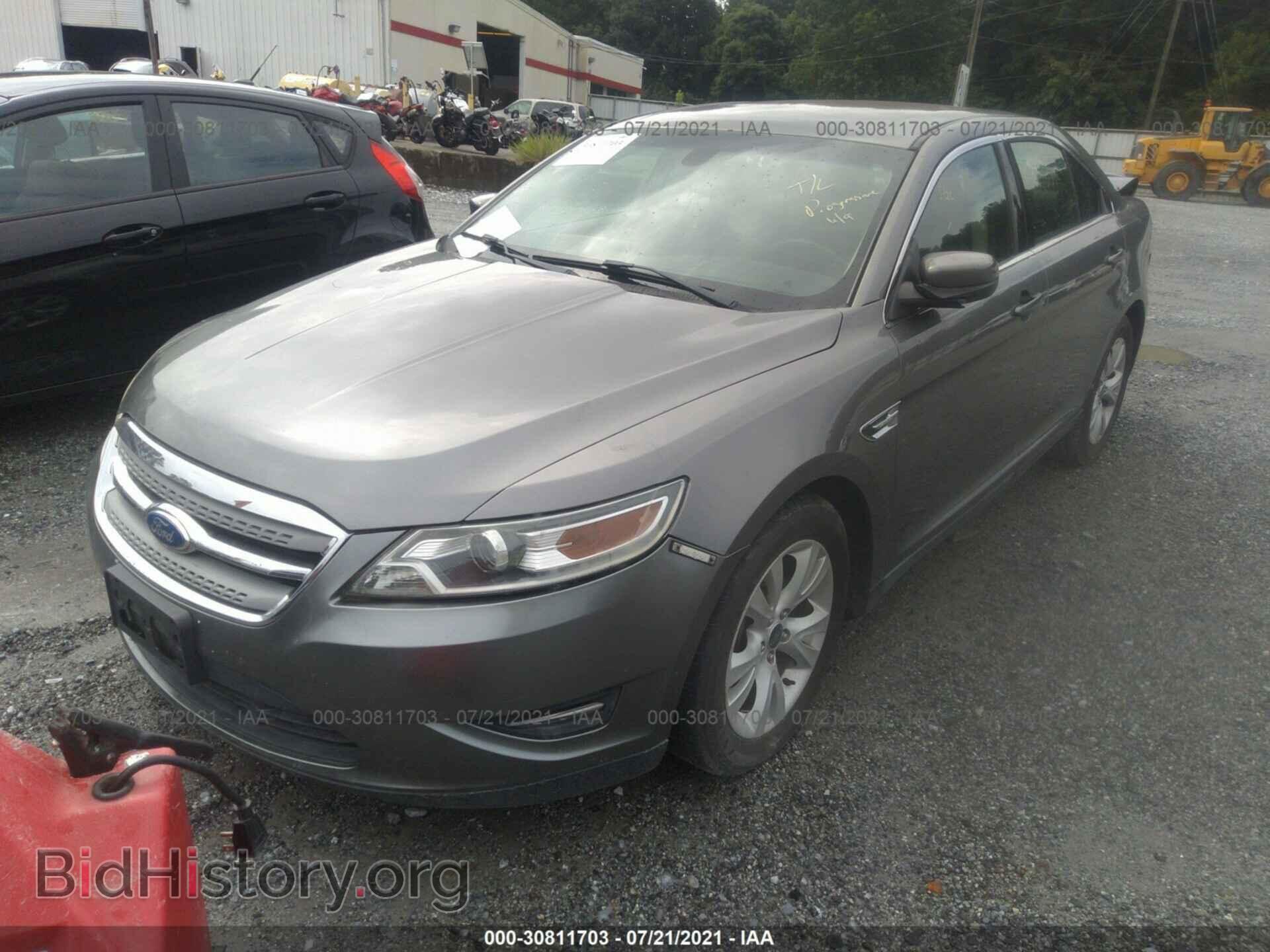 2011 FORD TAURUS - VIN: 1FAHP2EW0BG160175 - Фото 2