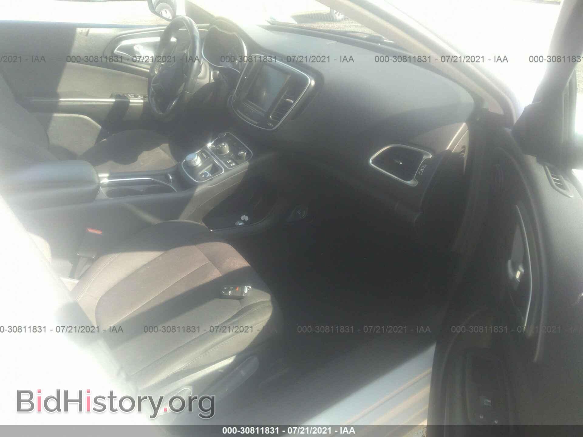 2015 CHRYSLER 200 - VIN: 1C3CCCAB1FN735110 - Фото 5