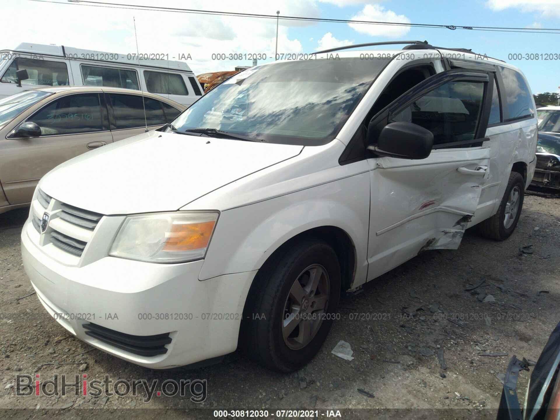 2010 DODGE GRAND CARAVAN - VIN: 2D4RN3D17AR394233 - Фото 2