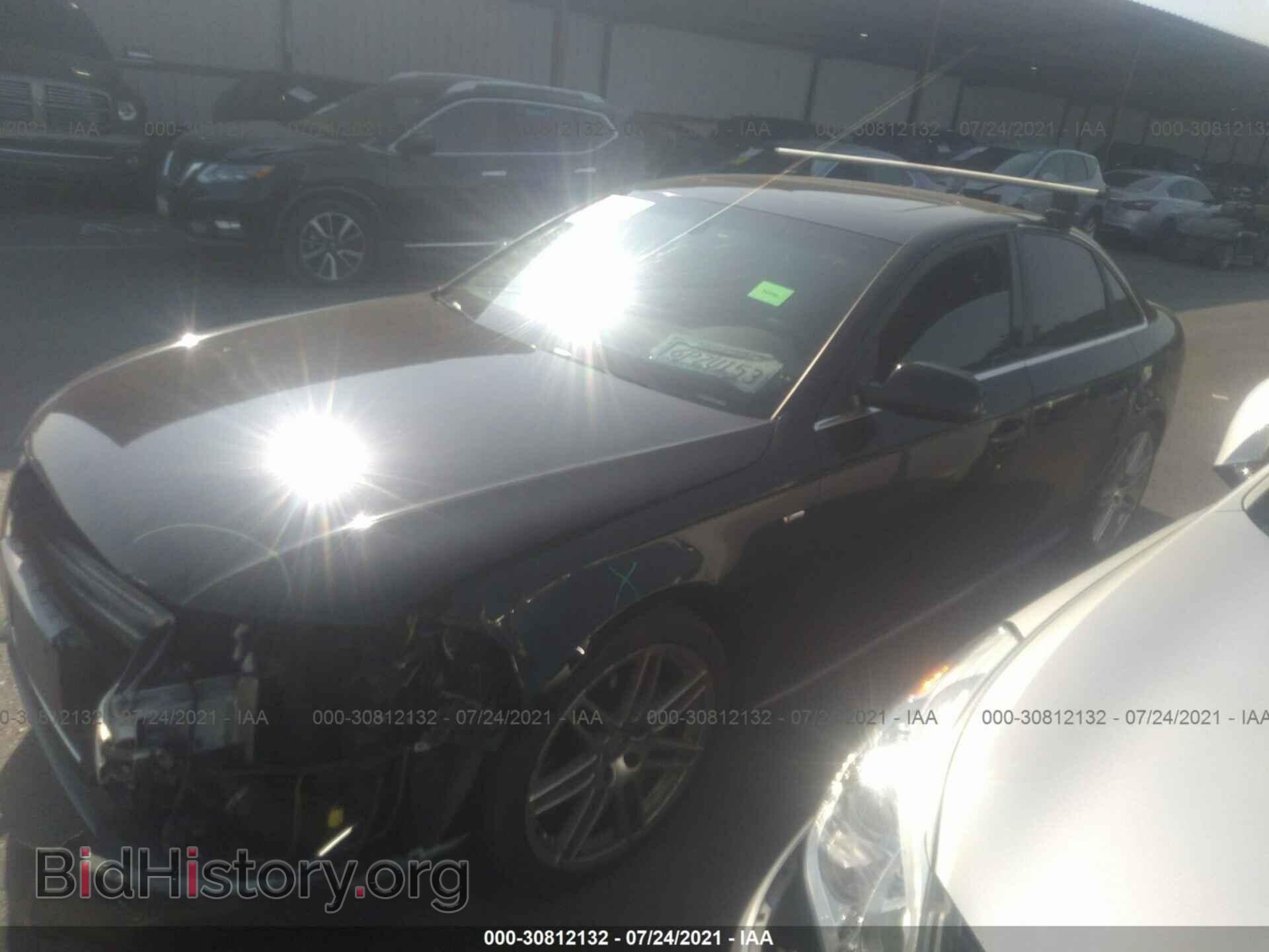 2011 AUDI A4 - VIN: WAUKFAFL6BA093745 - Фото 2