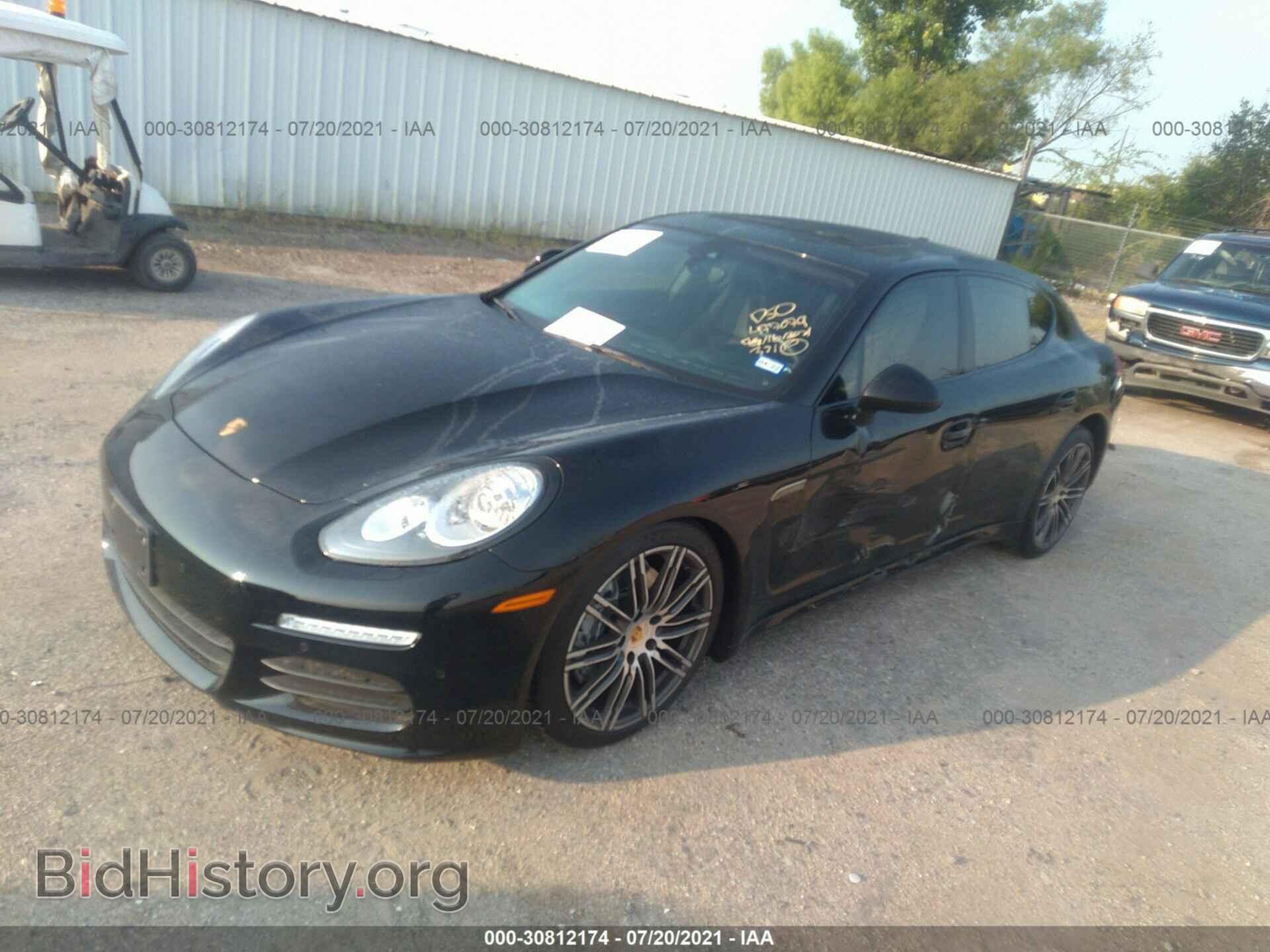 2016 PORSCHE PANAMERA - VIN: WP0AA2A7XGL006132 - Фото 2